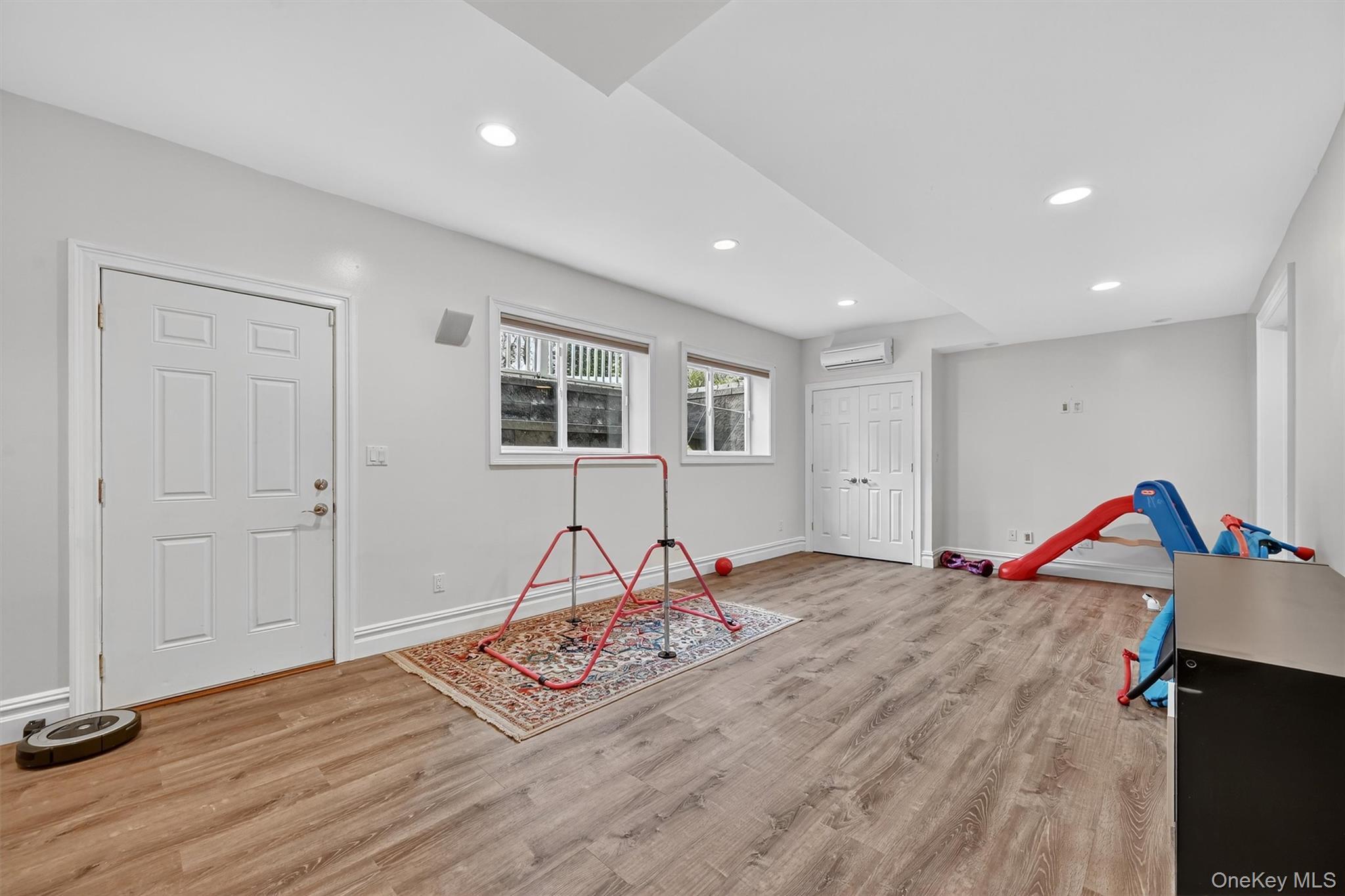 Single Family Stahl Orange County, NY 10950, MLS-931131-37