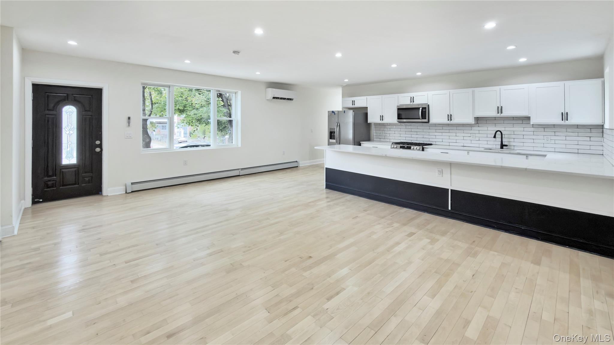 Single Family E 93rd  Brooklyn, NY 11236, MLS-931138-8