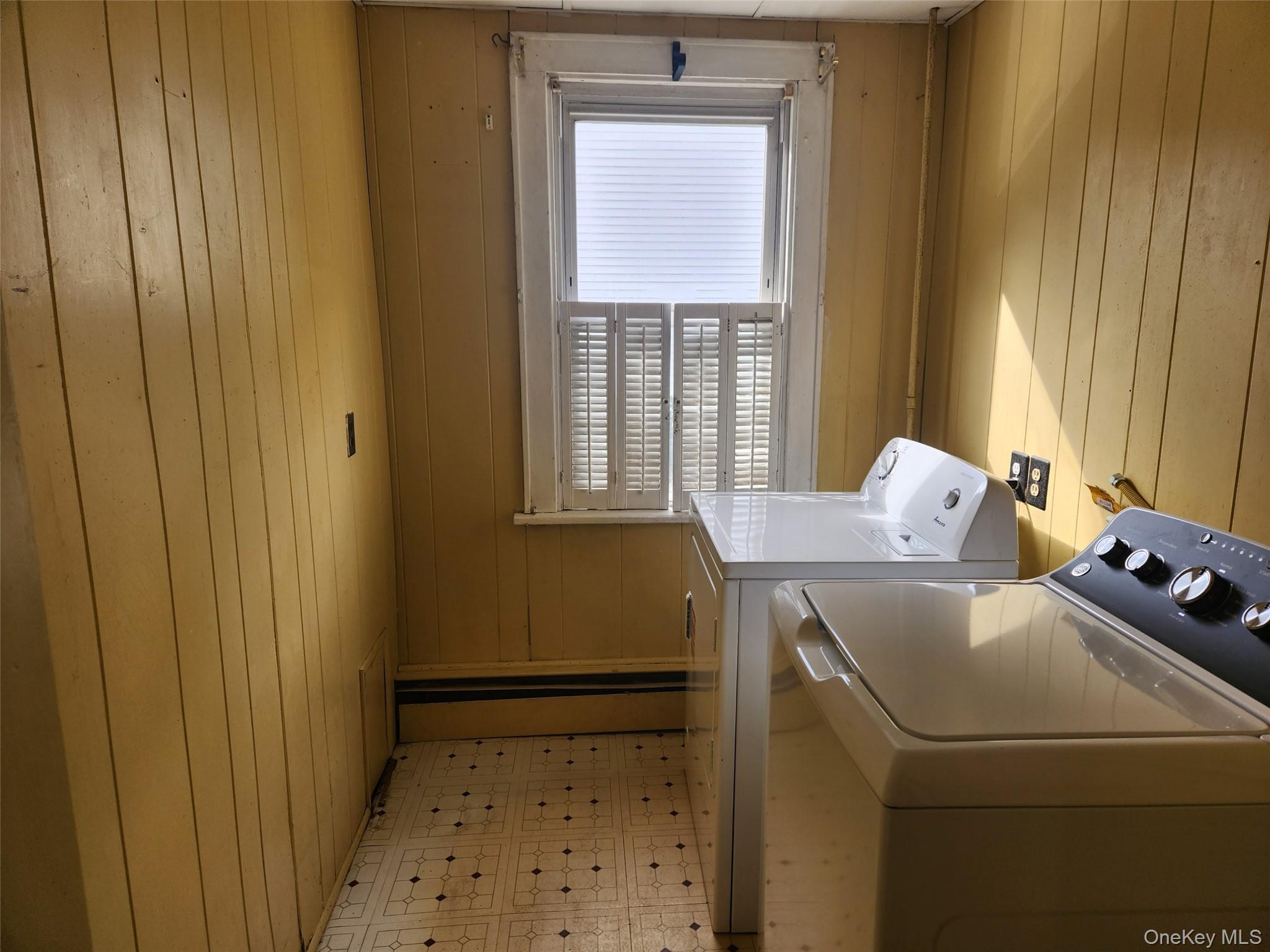 Single Family Grove  Dutchess County, NY 12508, MLS-931145-12