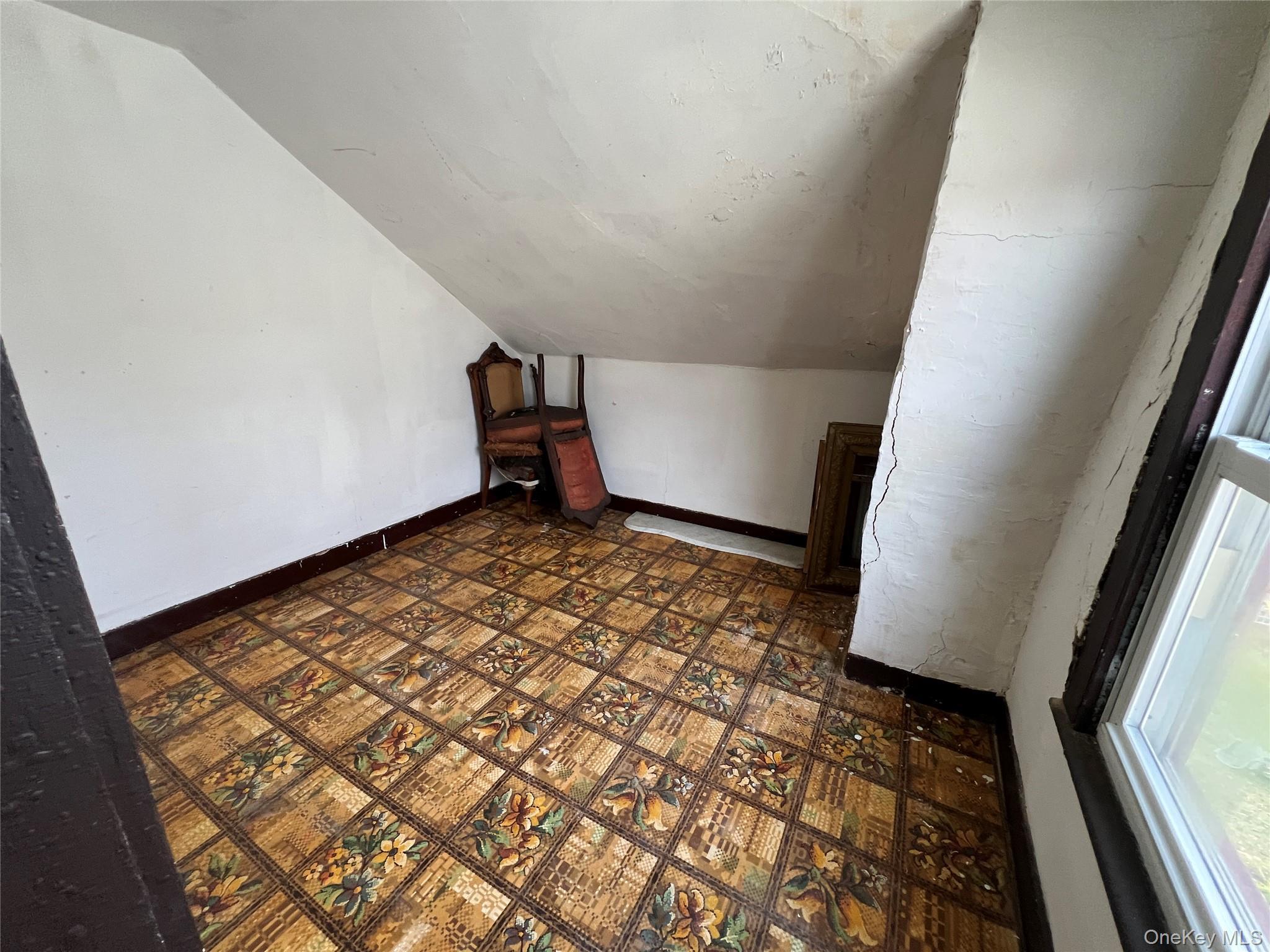 Single Family Grove  Dutchess County, NY 12508, MLS-931145-36