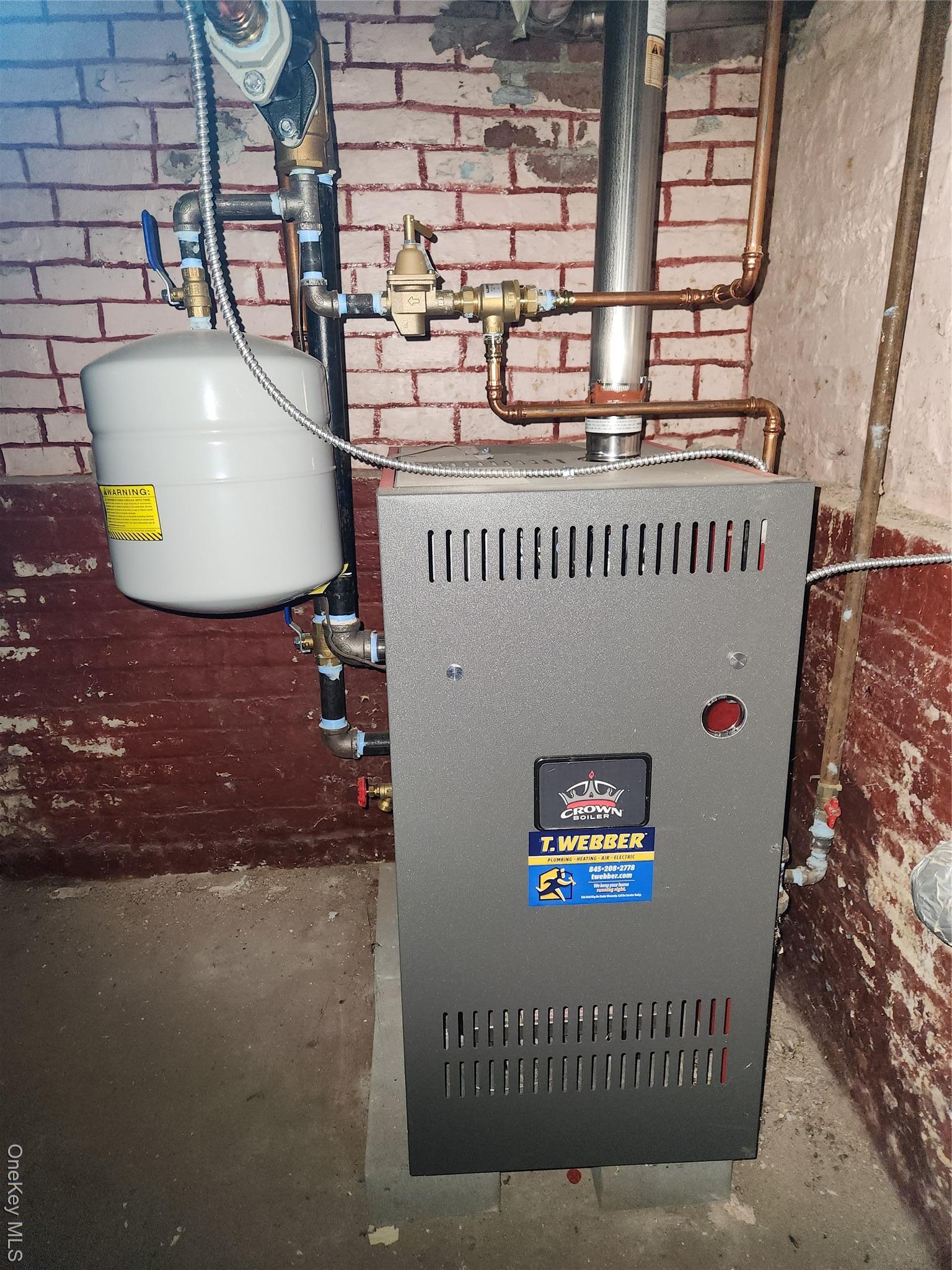 Single Family Grove  Dutchess County, NY 12508, MLS-931145-40