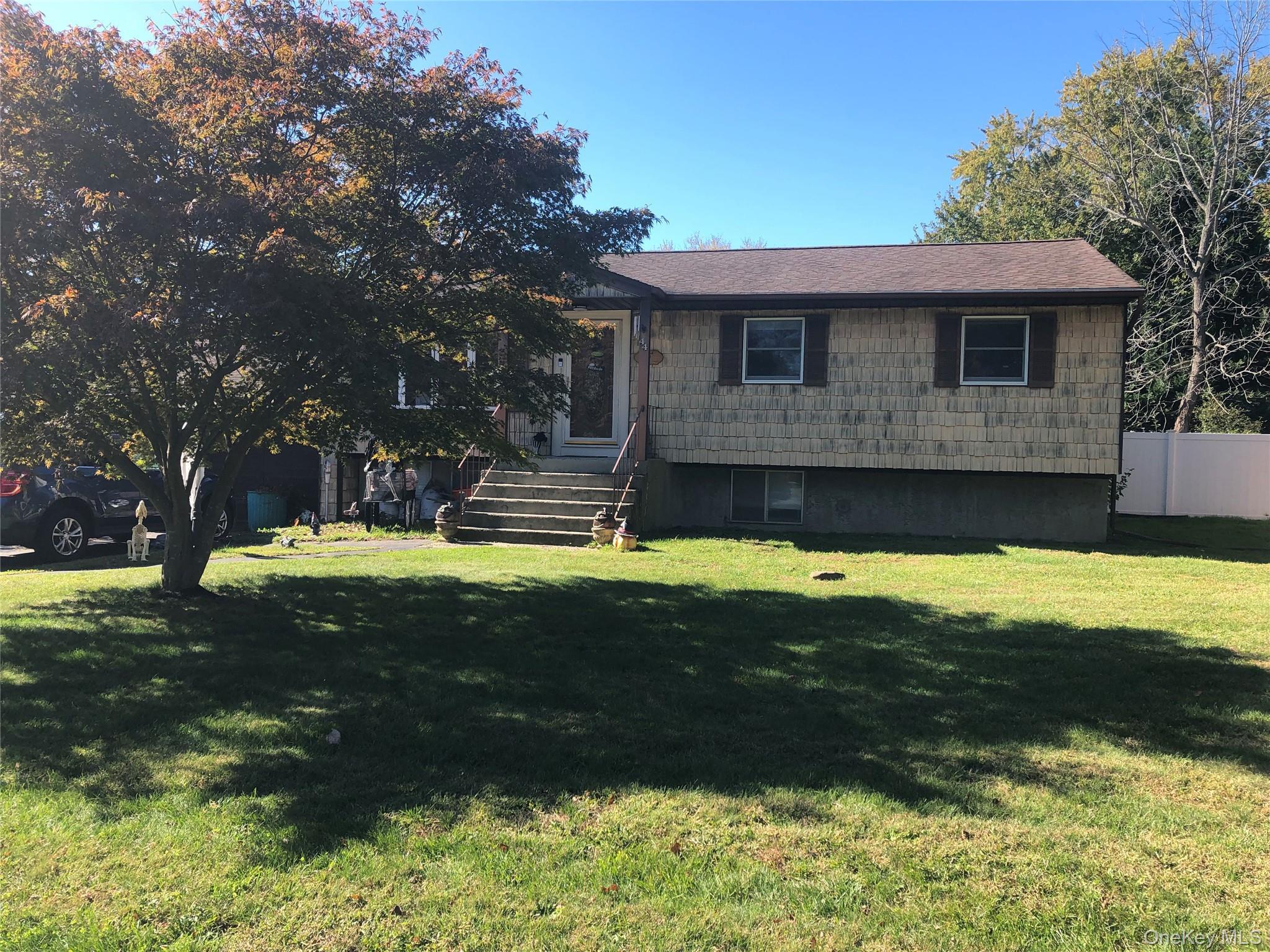 Single Family Nadine  Suffolk County, NY 11776, MLS-931164-2