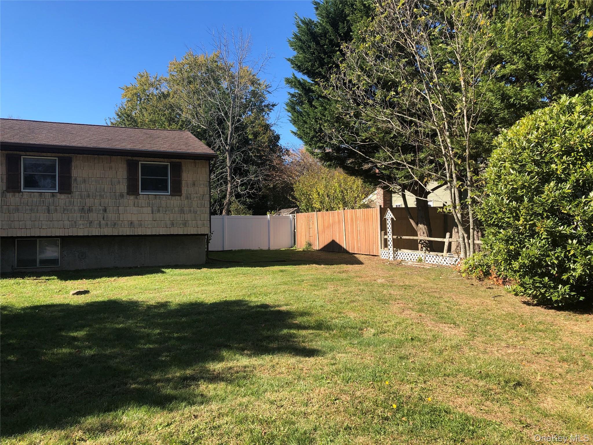 Single Family Nadine  Suffolk County, NY 11776, MLS-931164-3