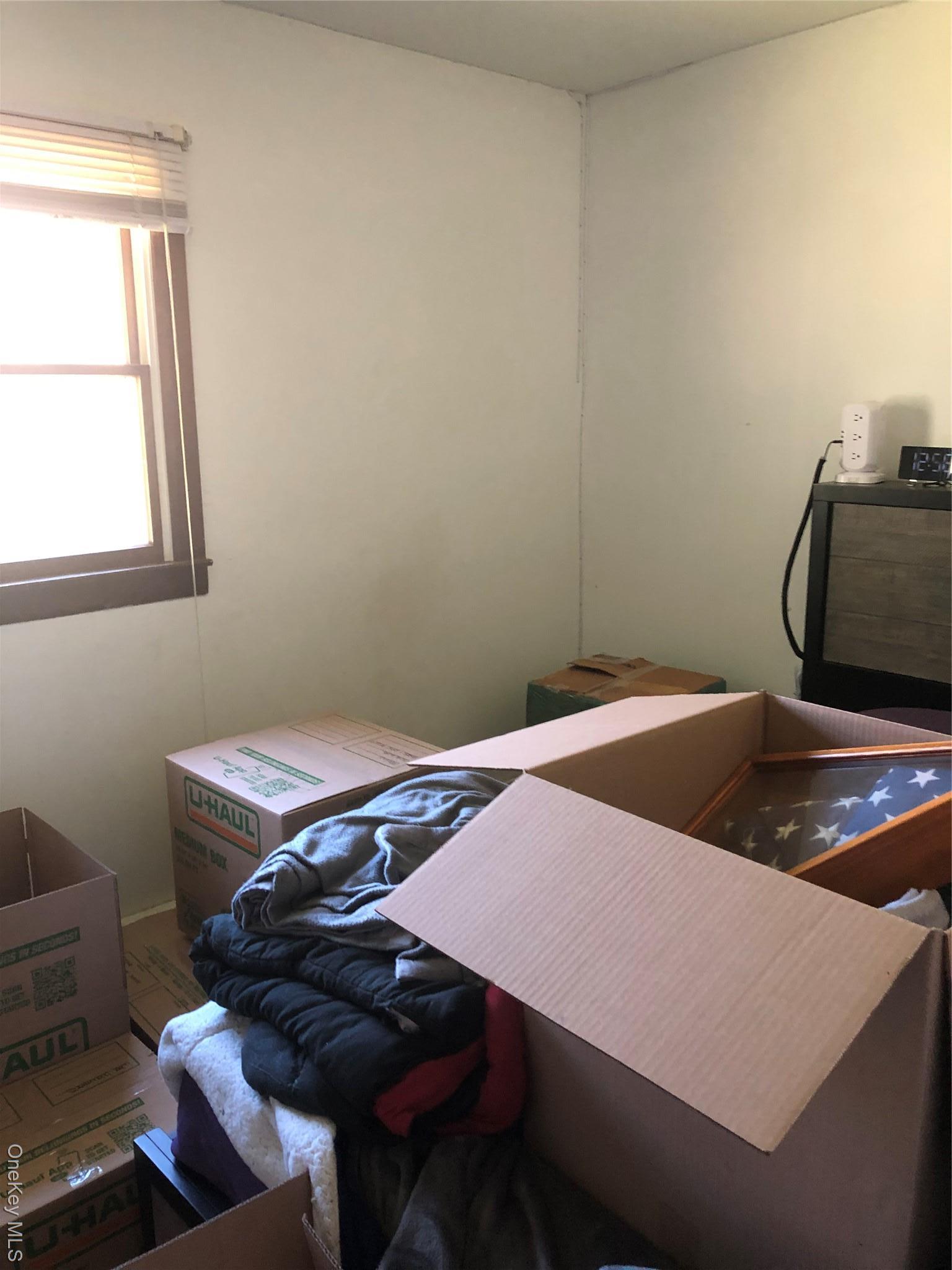 Single Family Nadine  Suffolk County, NY 11776, MLS-931164-31