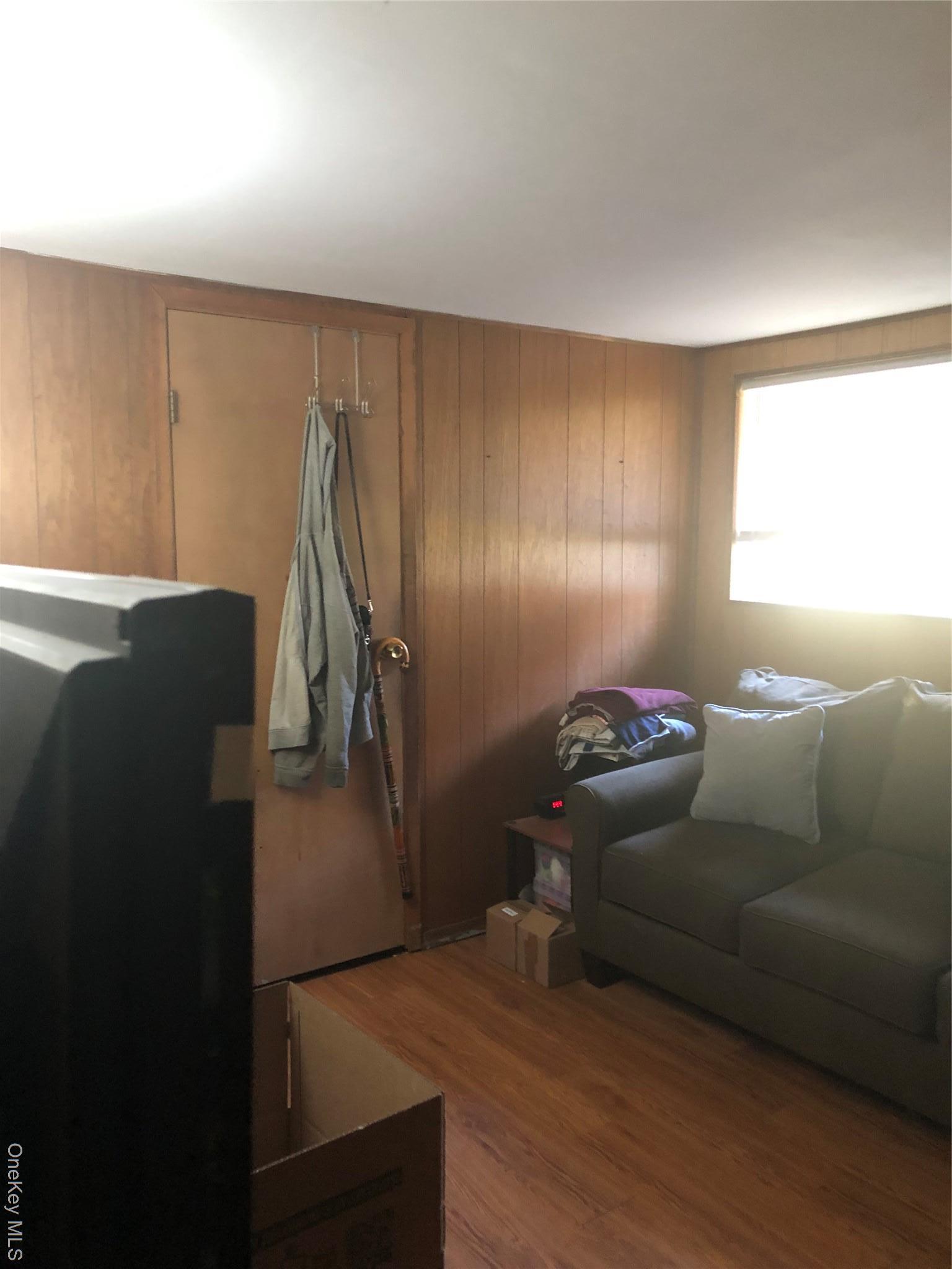 Single Family Nadine  Suffolk County, NY 11776, MLS-931164-39