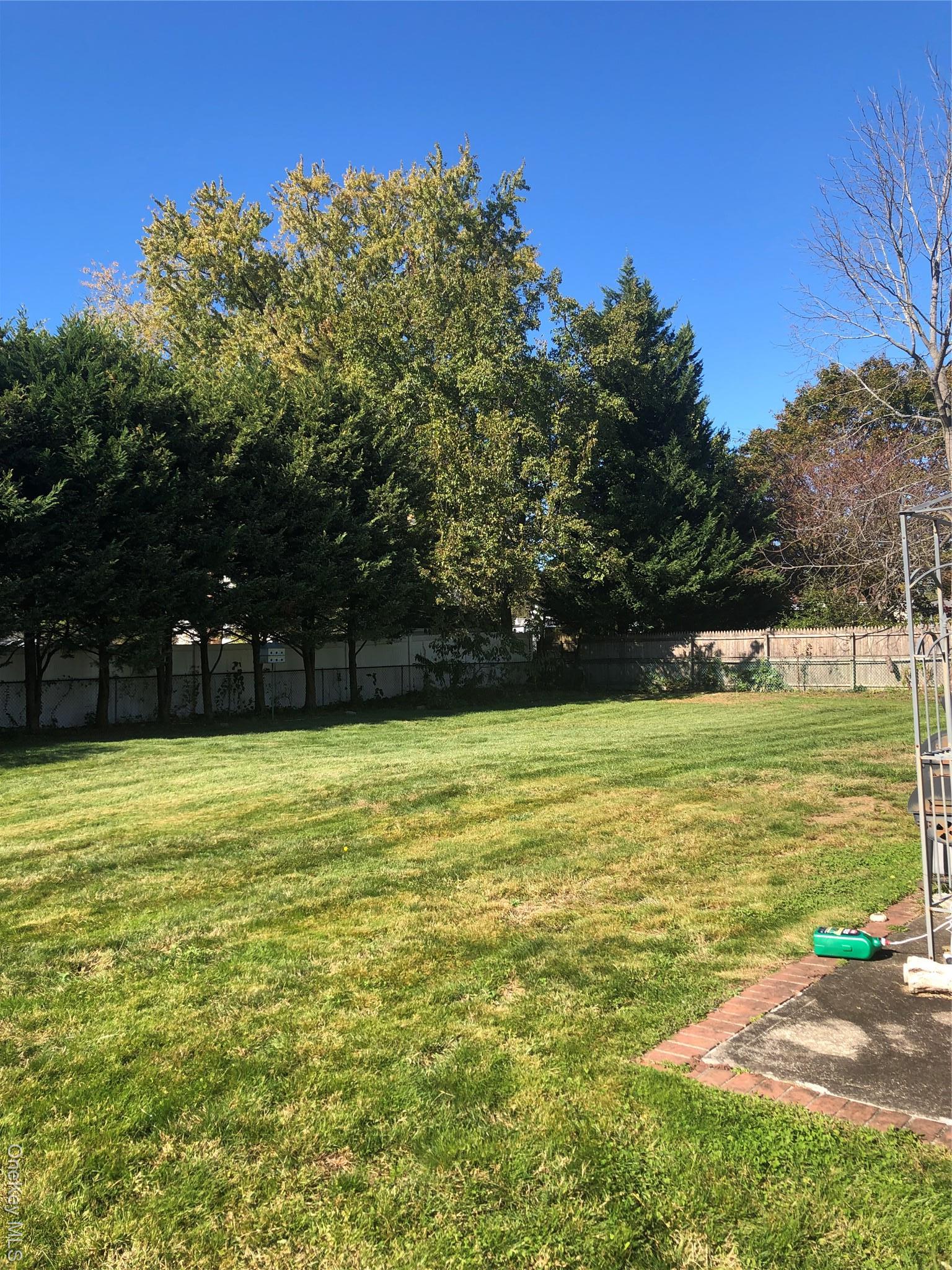 Single Family Nadine  Suffolk County, NY 11776, MLS-931164-6