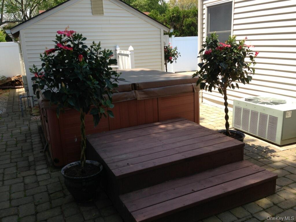 Single Family Grand Central  Suffolk County, NY 11701, MLS-931192-22