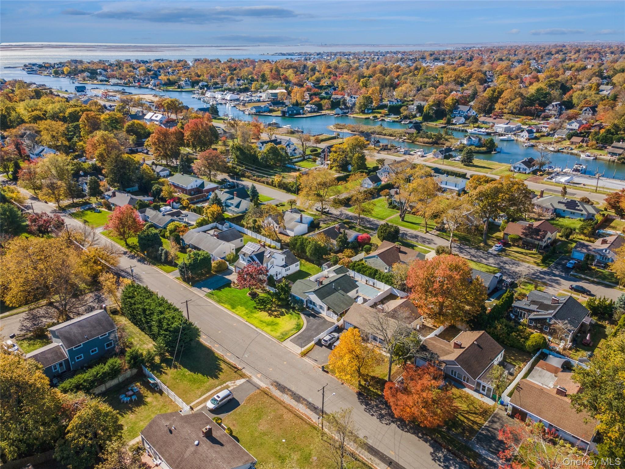 Single Family Grand Central  Suffolk County, NY 11701, MLS-931192-28