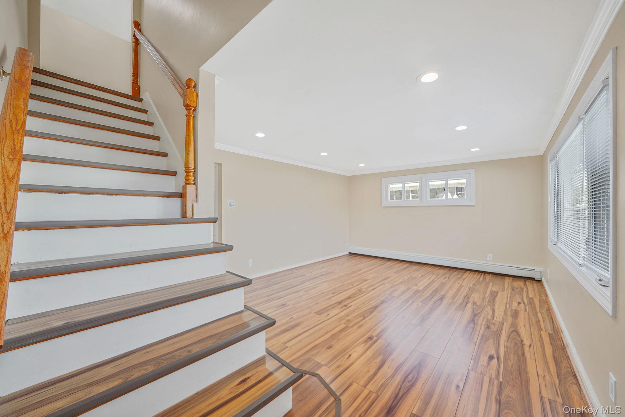 Single Family Denton Nassau County, NY 11575, MLS-931200-3