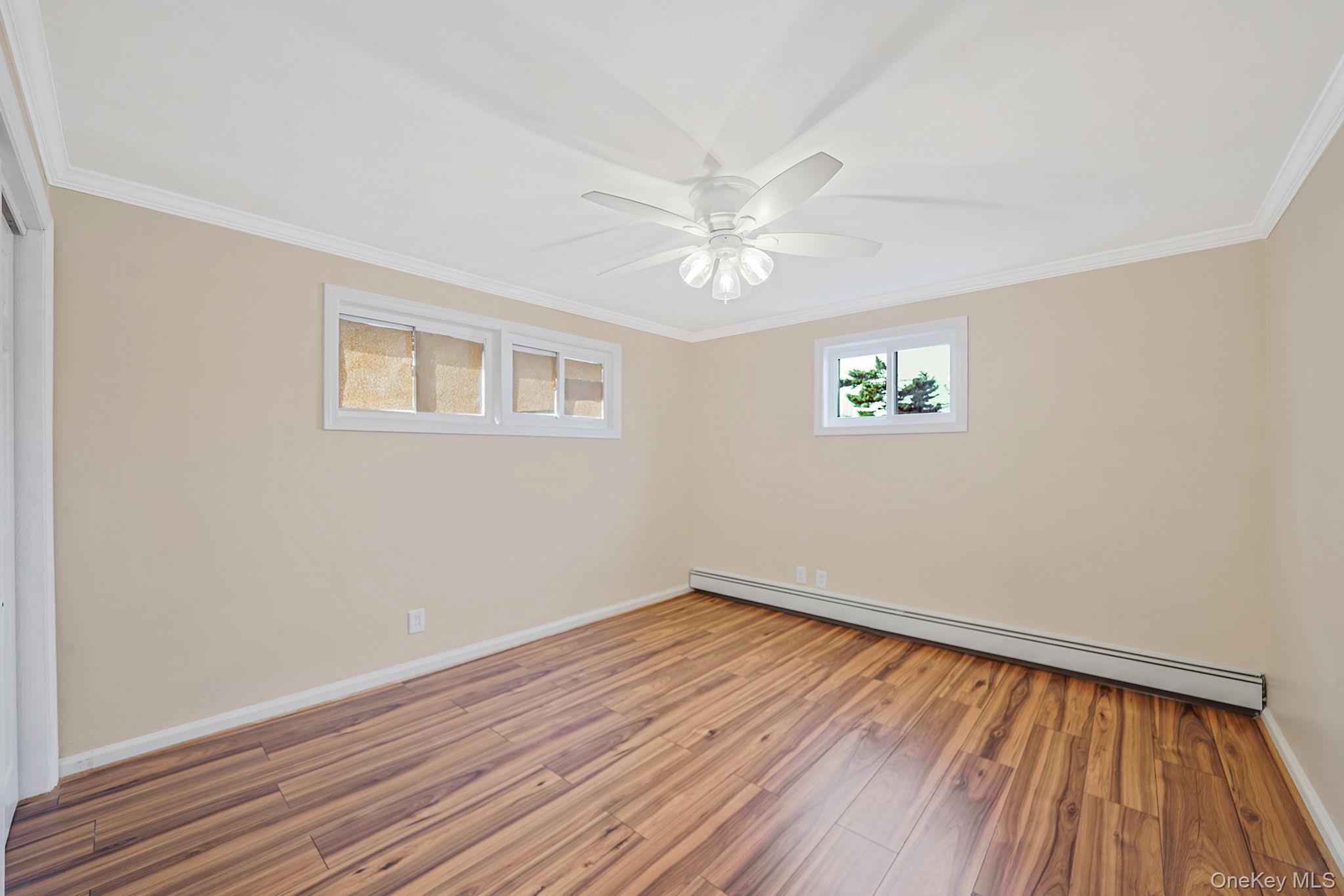 Single Family Denton Nassau County, NY 11575, MLS-931200-8