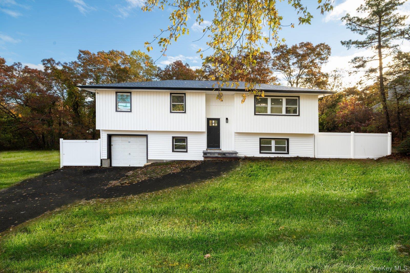 Single Family Titmus  Suffolk County, NY 11950, MLS-931218-27