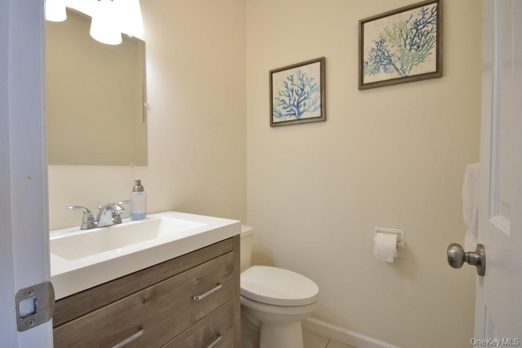 Single Family Farview Dutchess County, NY 12533, MLS-931234-20