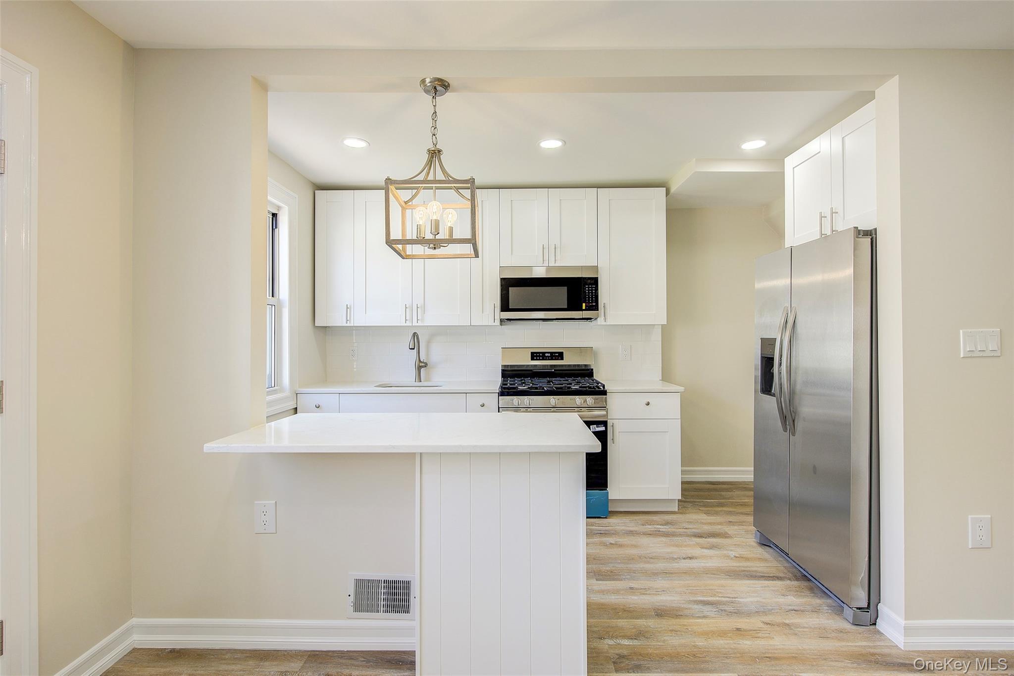 Single Family 159th  Queens, NY 11357, MLS-931240-10