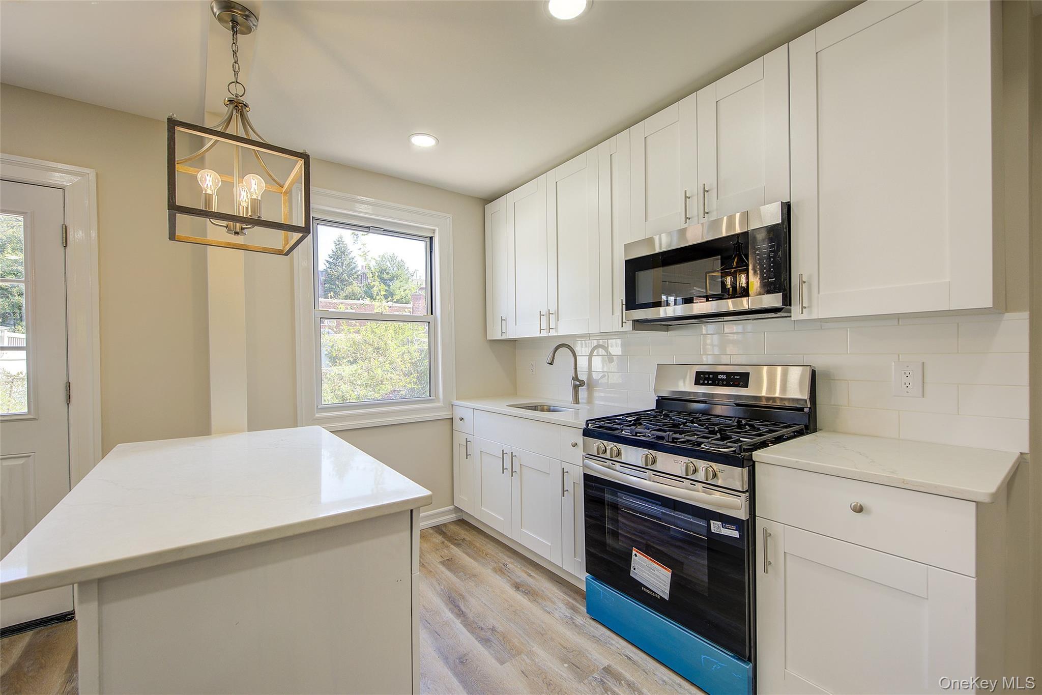 Single Family 159th  Queens, NY 11357, MLS-931240-11