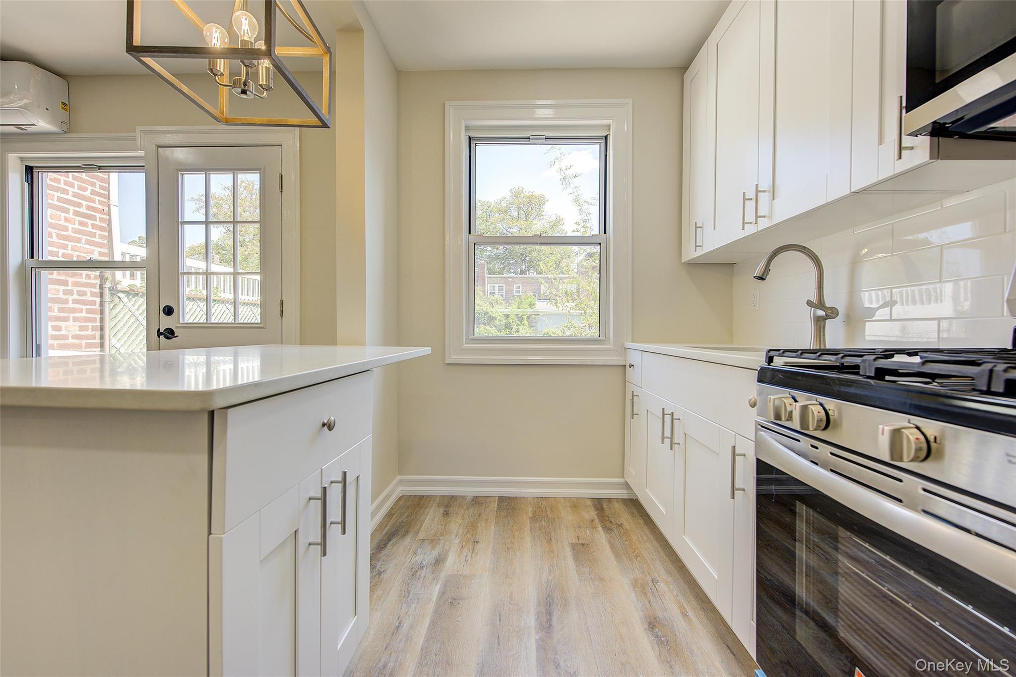 Single Family 159th  Queens, NY 11357, MLS-931240-12