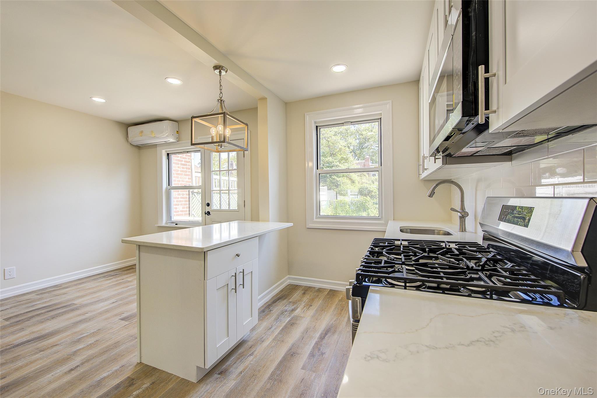 Single Family 159th  Queens, NY 11357, MLS-931240-13