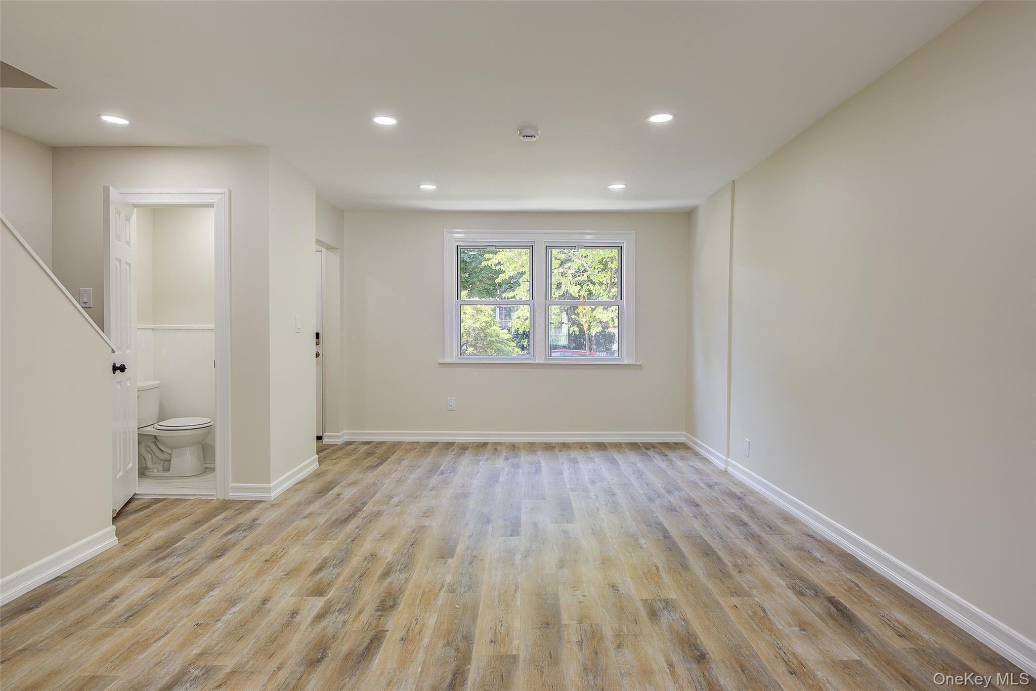 Single Family 159th  Queens, NY 11357, MLS-931240-18