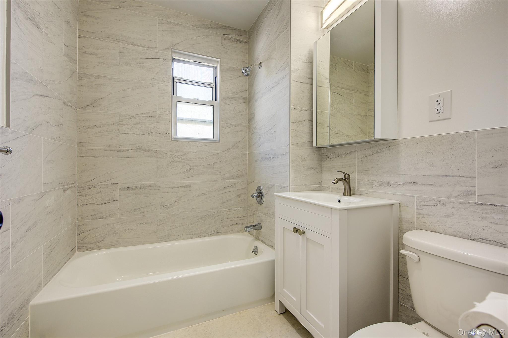 Single Family 159th  Queens, NY 11357, MLS-931240-32