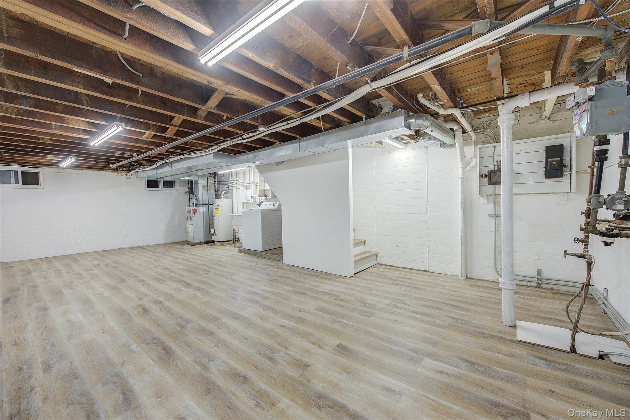 Single Family 159th  Queens, NY 11357, MLS-931240-37