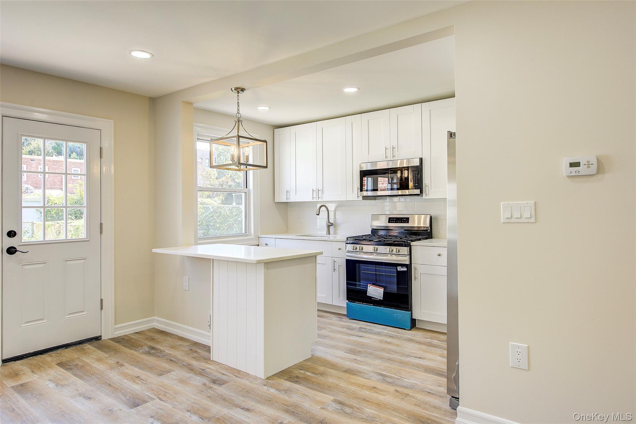 Single Family 159th  Queens, NY 11357, MLS-931240-9