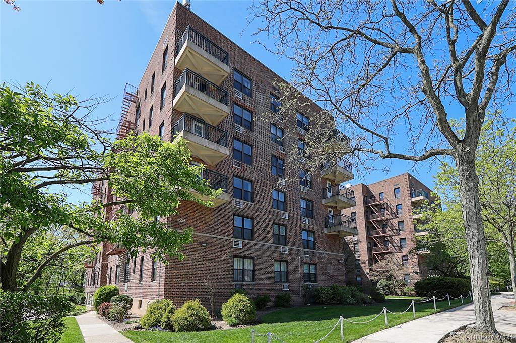 Coop Union Turnpike  Queens, NY 11364, MLS-931245-23