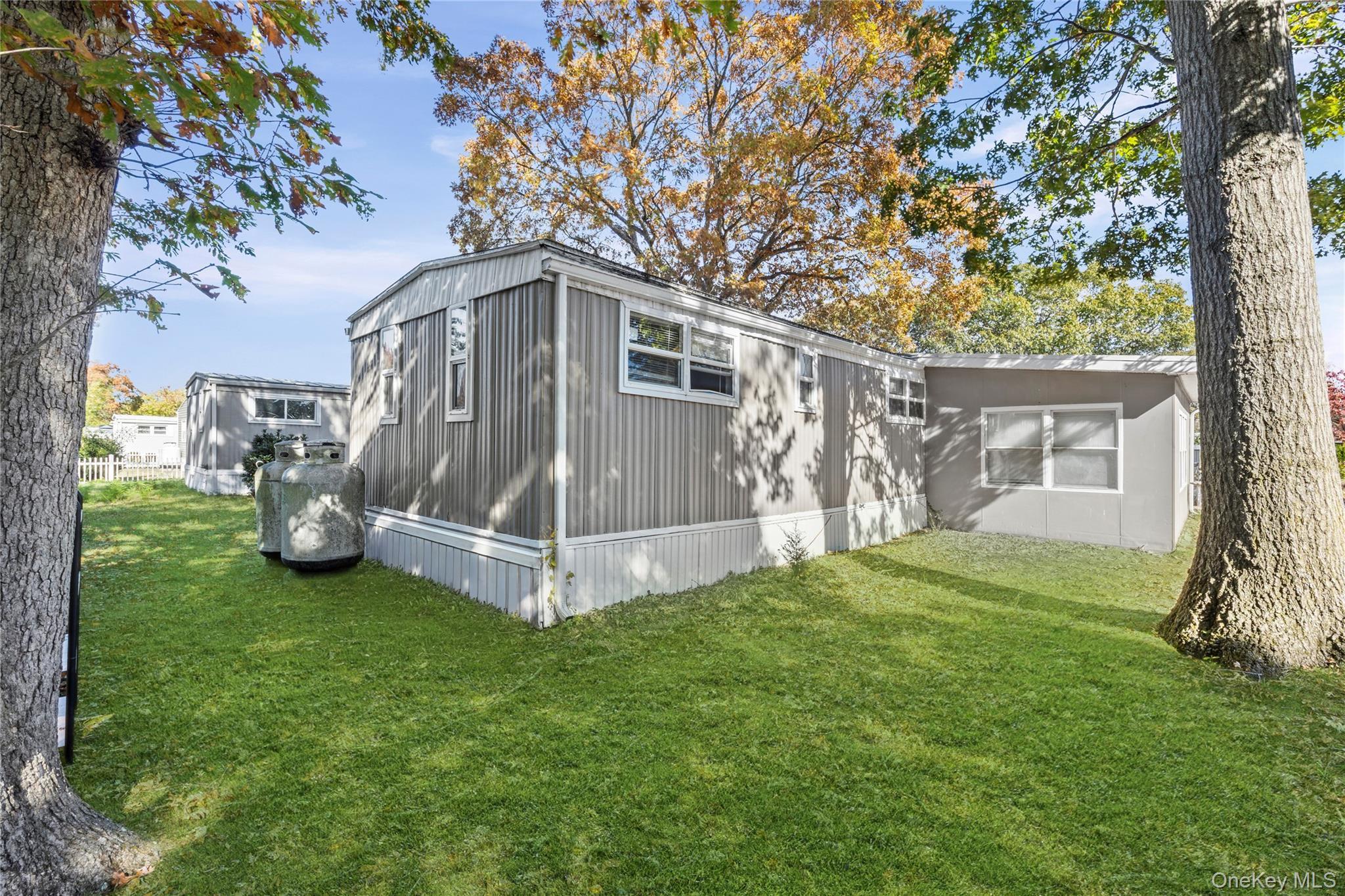 Single Family Buttercup Dr  Suffolk County, NY 11716, MLS-931250-9