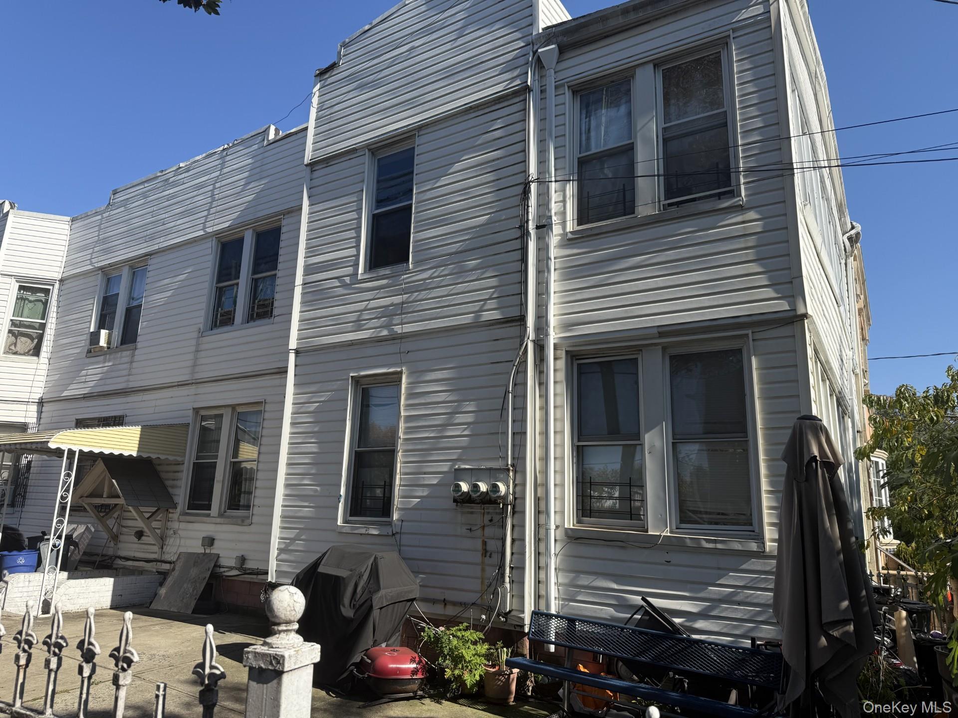 Single Family Etna  Brooklyn, NY 11208, MLS-931257-2
