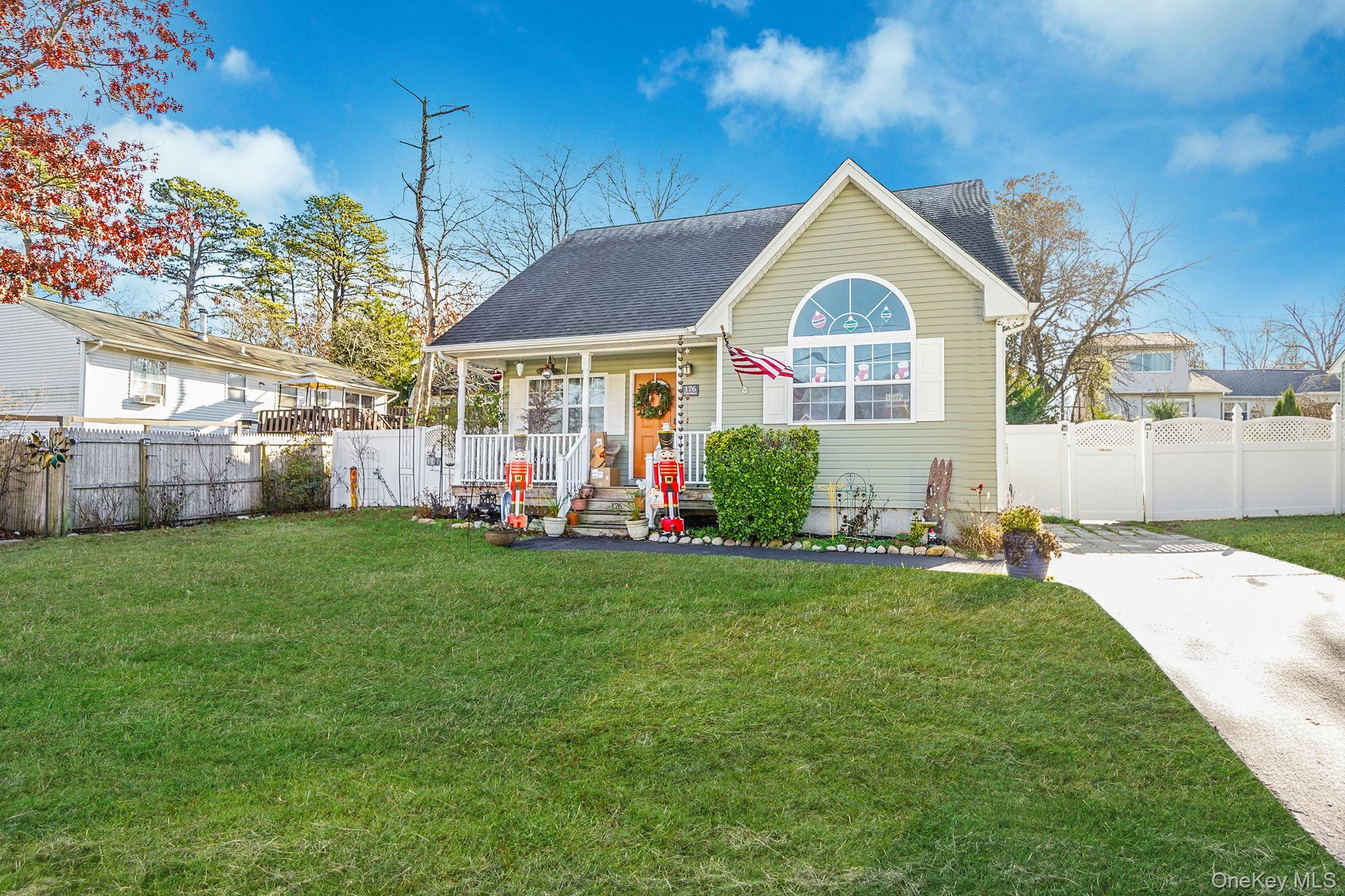 Single Family Bedford  Suffolk County, NY 11950, MLS-931262-2