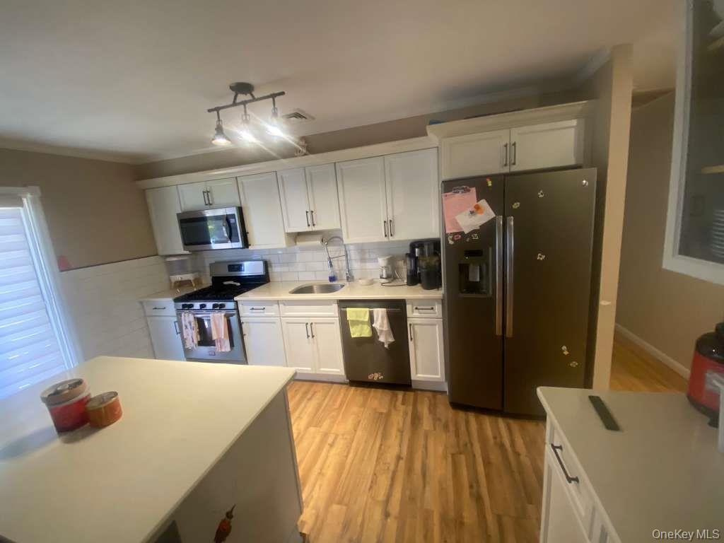 Single Family Wenmore  Suffolk County, NY 11776, MLS-931318-8