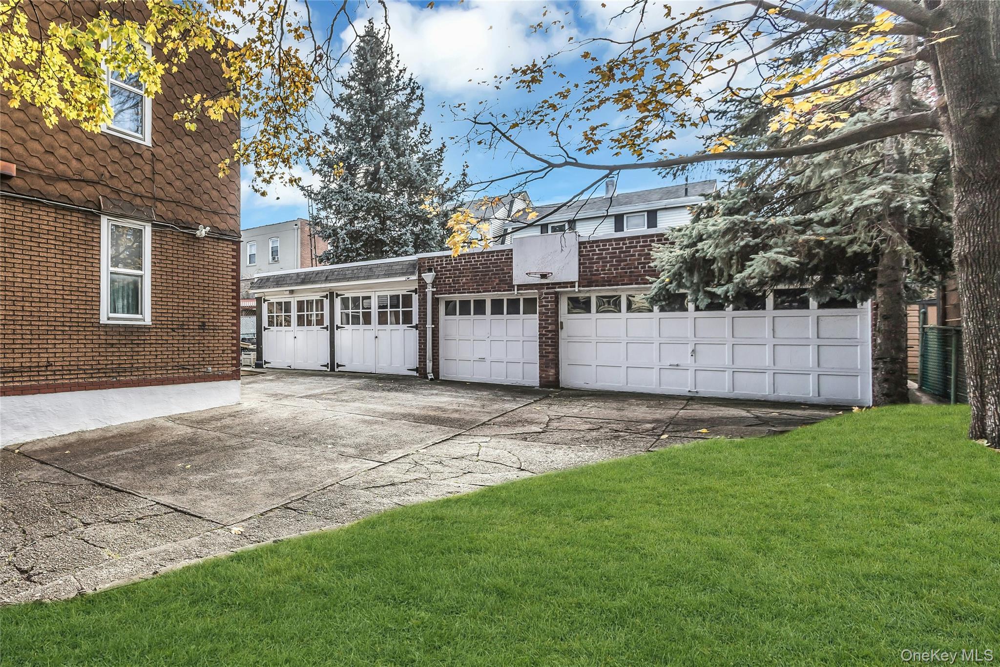 Single Family 56th  Queens, NY 11378, MLS-931324-3