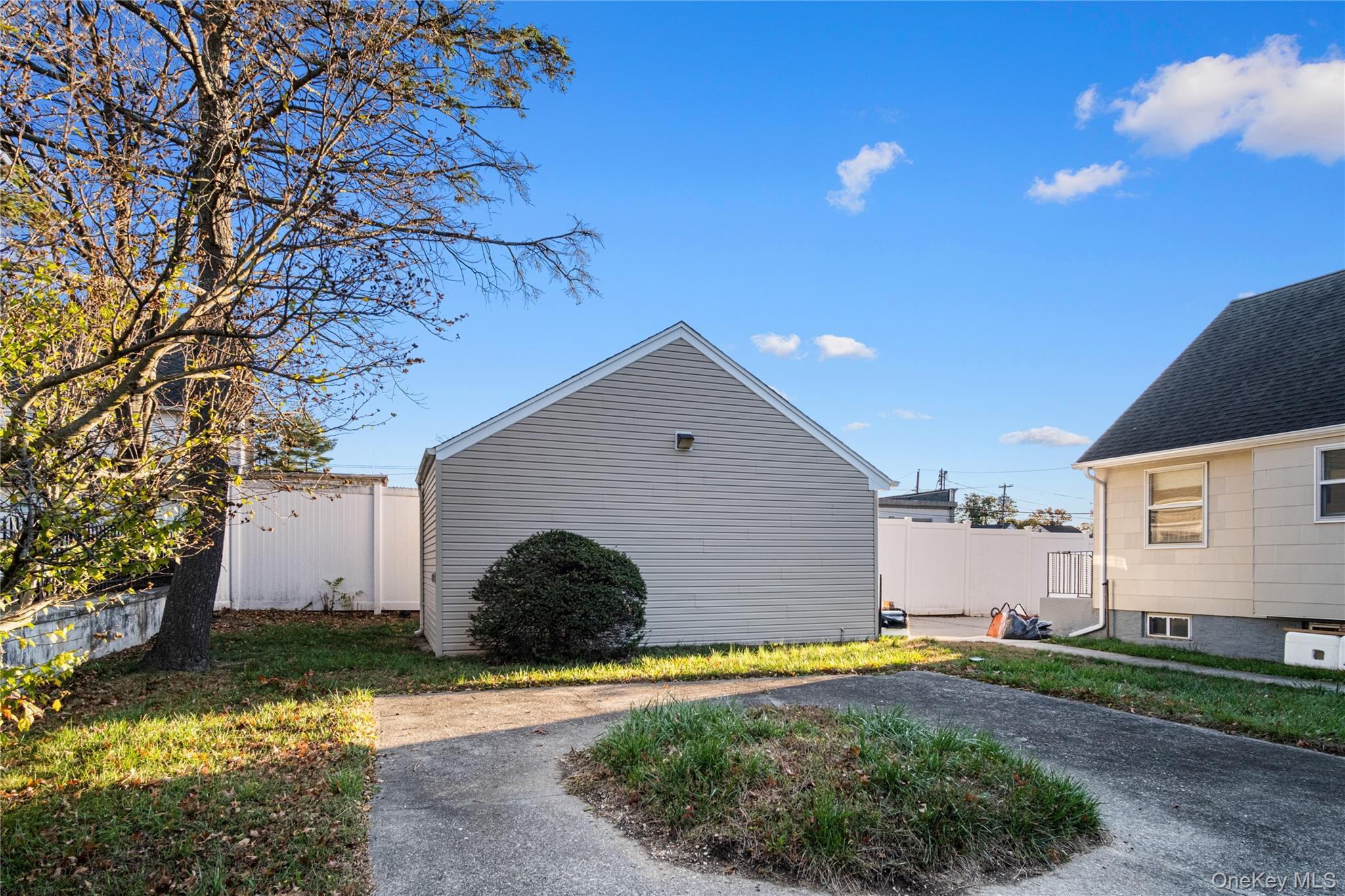 Single Family Cleveland  Nassau County, NY 11553, MLS-931332-17