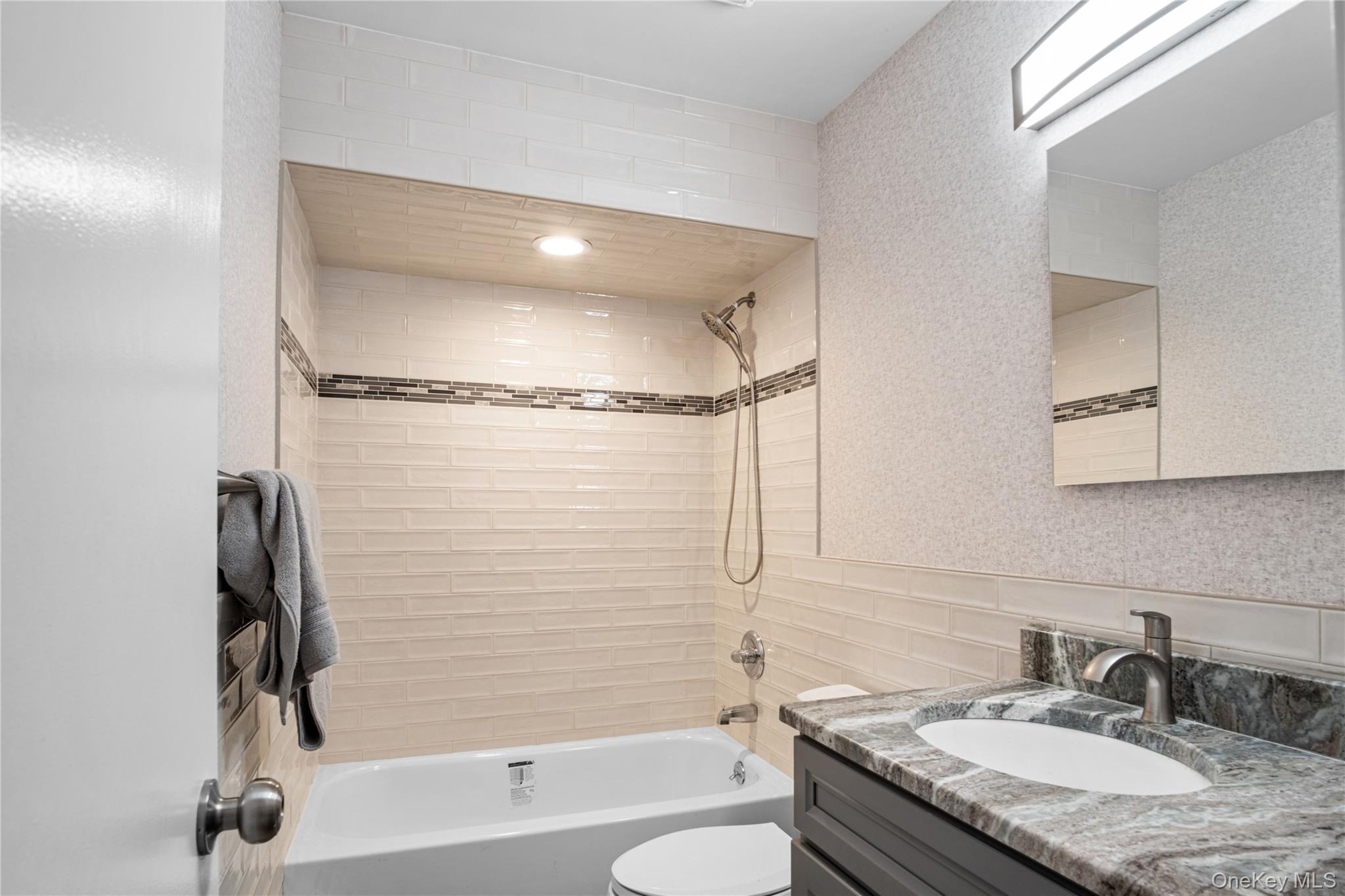 Single Family Cleveland  Nassau County, NY 11553, MLS-931332-20