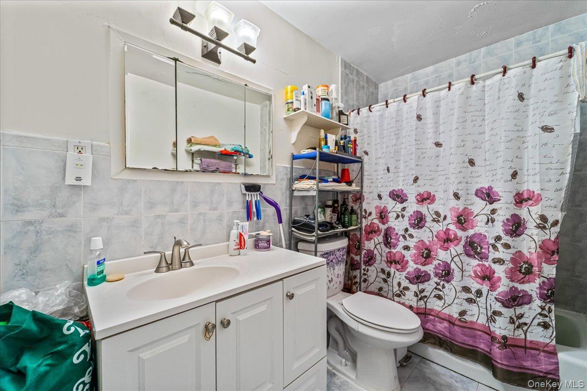 Single Family 78th  Queens, NY 11367, MLS-931334-20