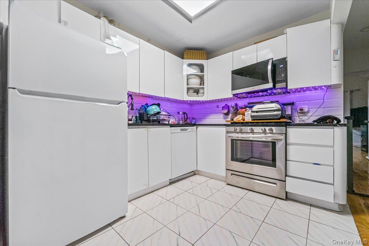 Single Family 78th  Queens, NY 11367, MLS-931334-8