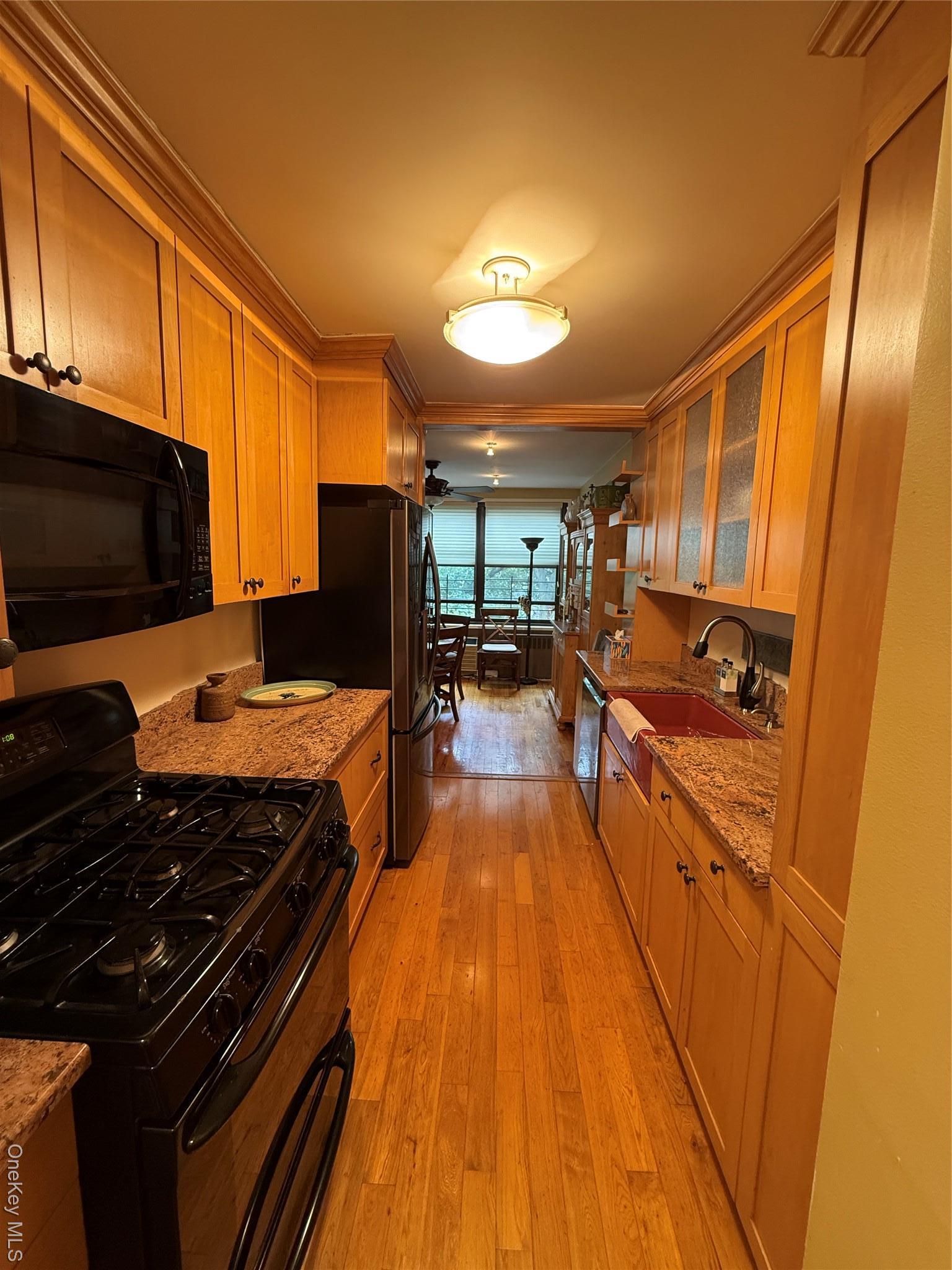 Coop Bell Blvd  Queens, NY 11364, MLS-931340-3