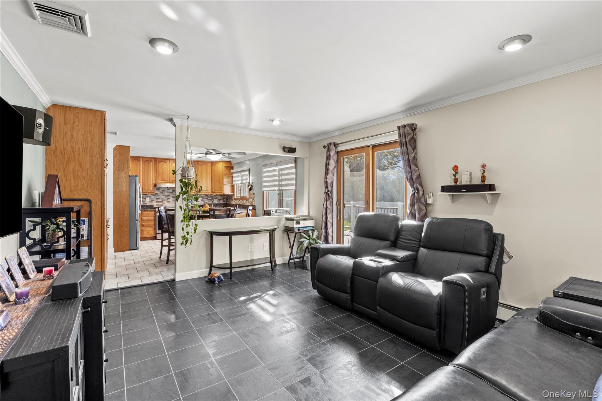 Single Family Lisa Suffolk County, NY 11763, MLS-931342-10