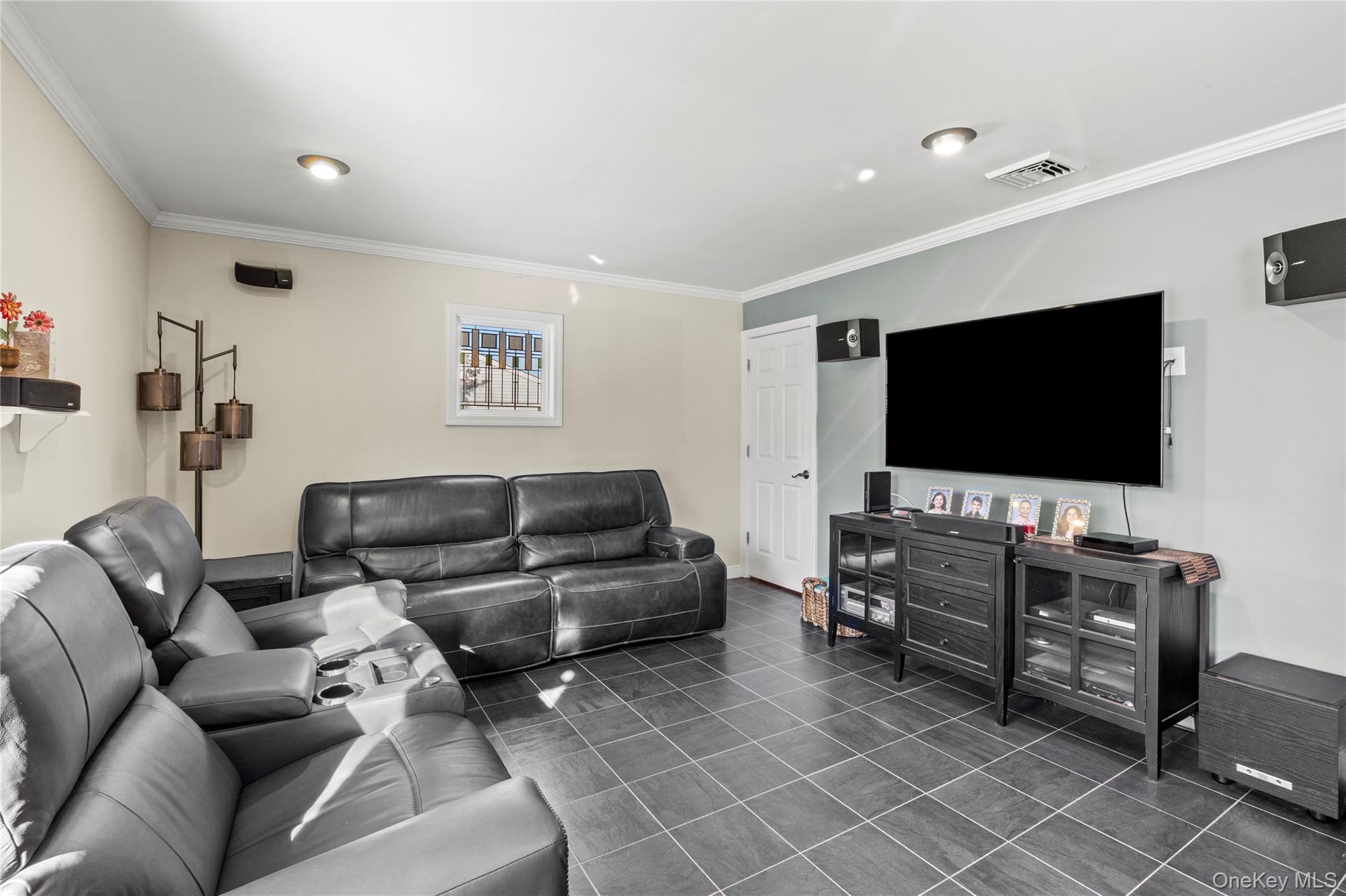 Single Family Lisa Suffolk County, NY 11763, MLS-931342-23