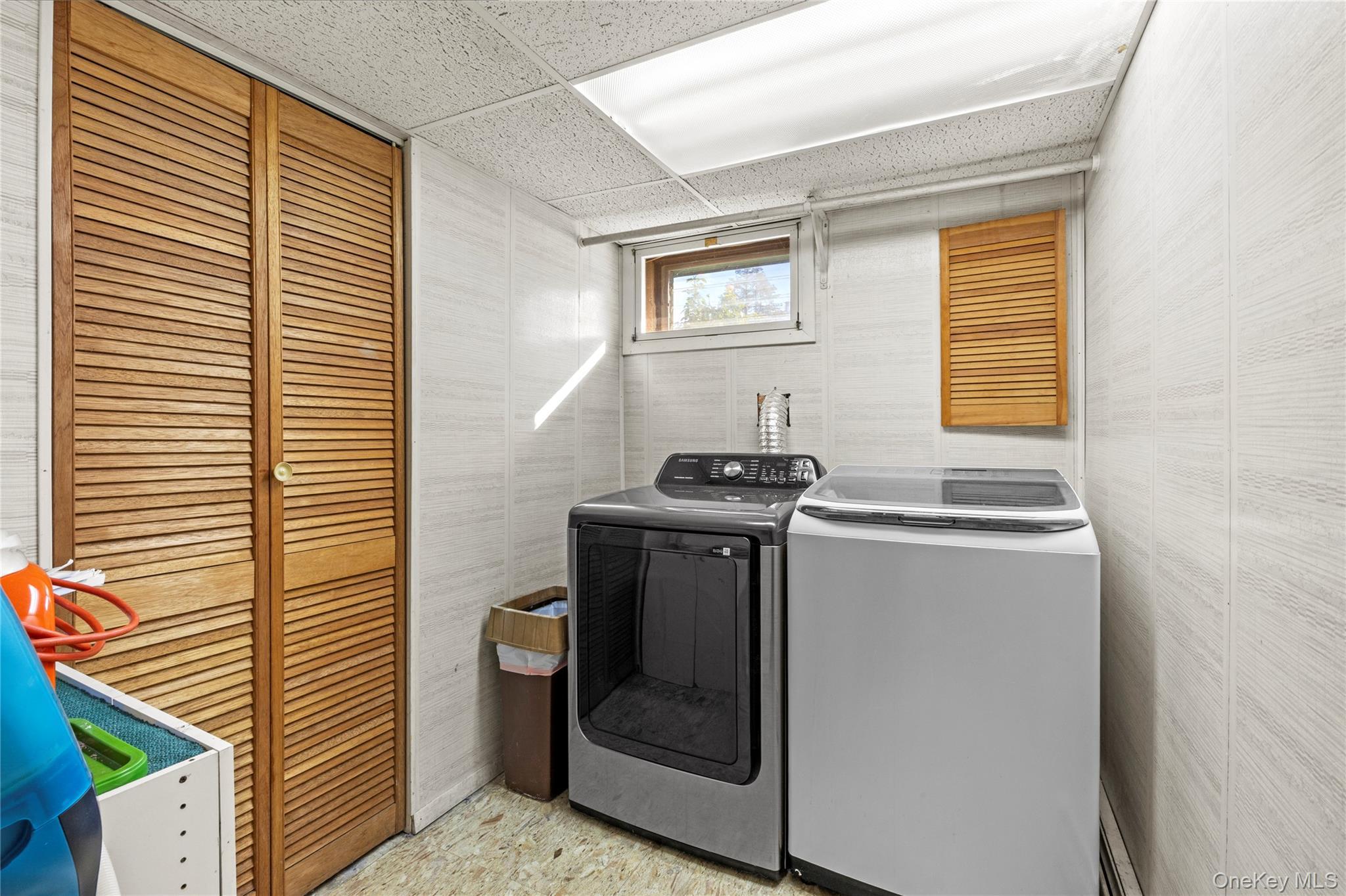 Single Family Lisa Suffolk County, NY 11763, MLS-931342-26