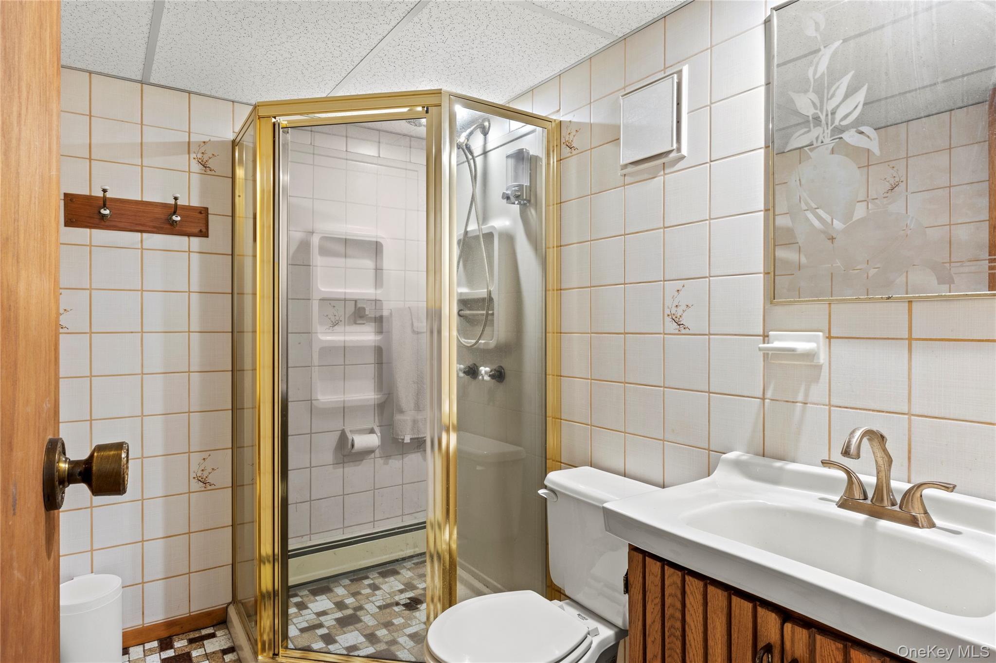 Single Family Lisa Suffolk County, NY 11763, MLS-931342-27