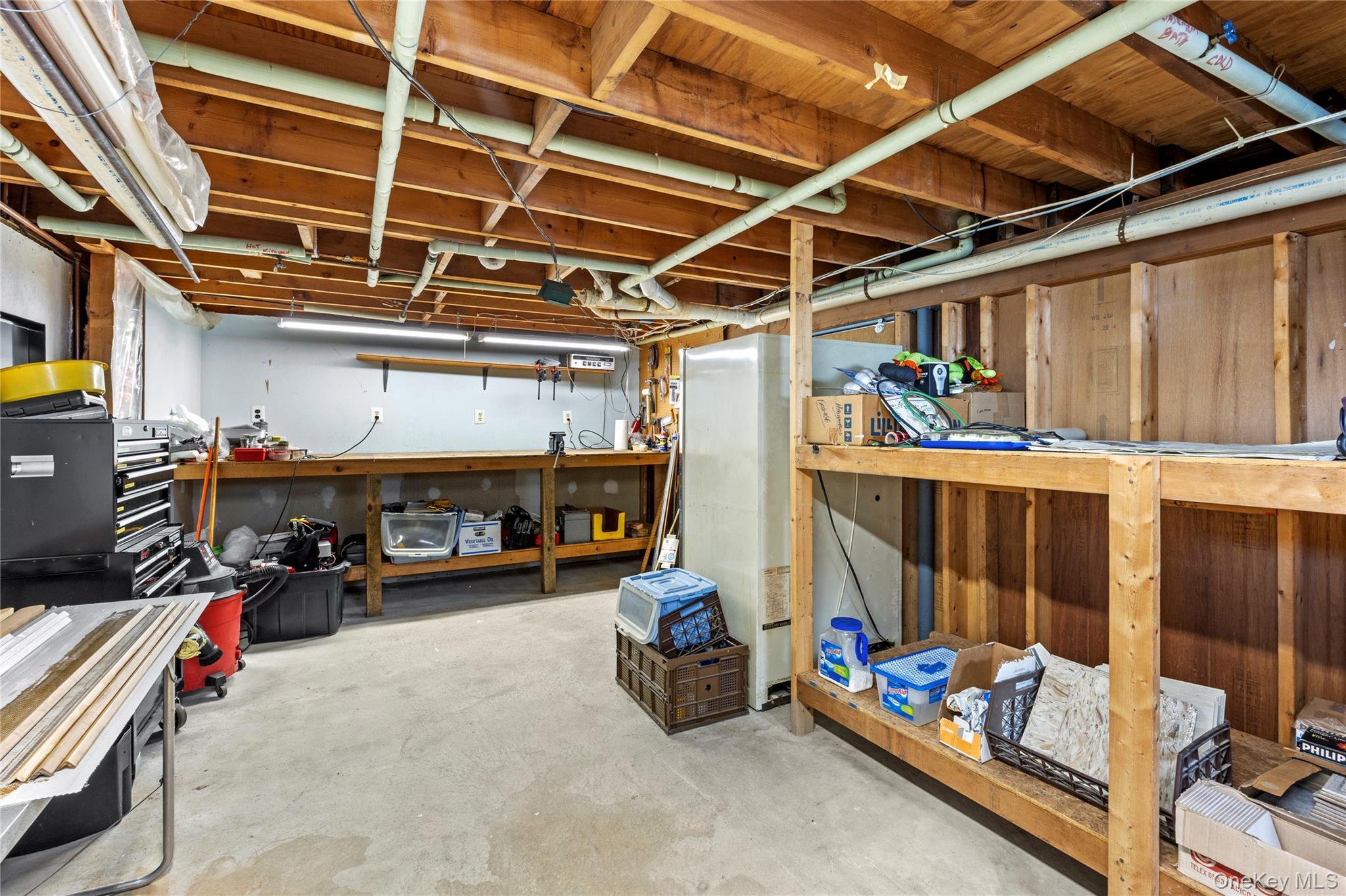 Single Family Lisa Suffolk County, NY 11763, MLS-931342-29