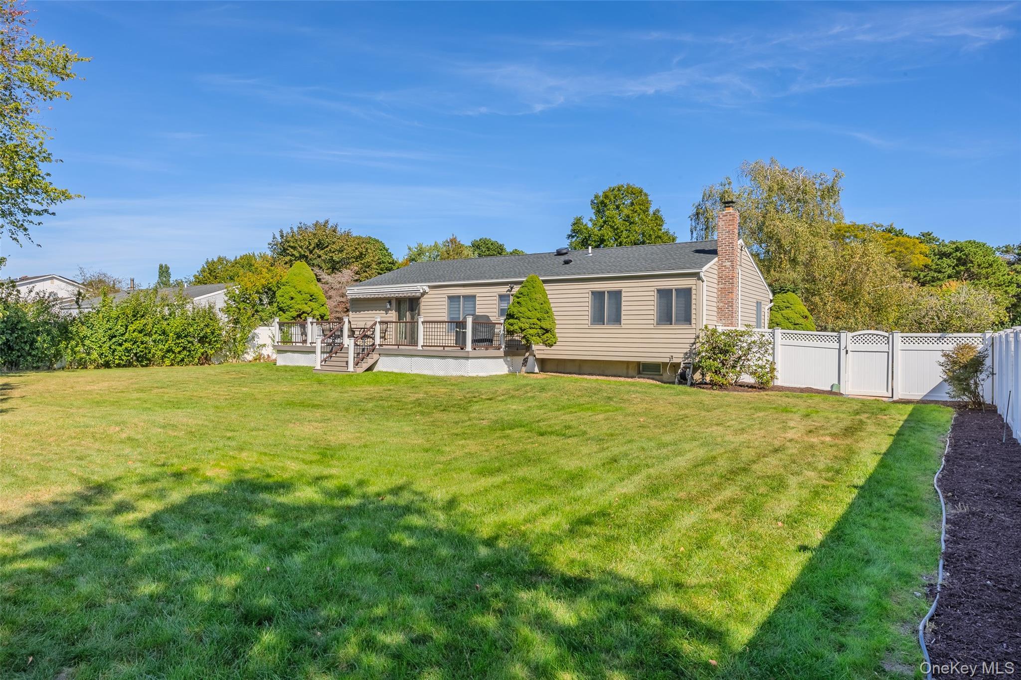 Single Family Lisa Suffolk County, NY 11763, MLS-931342-31