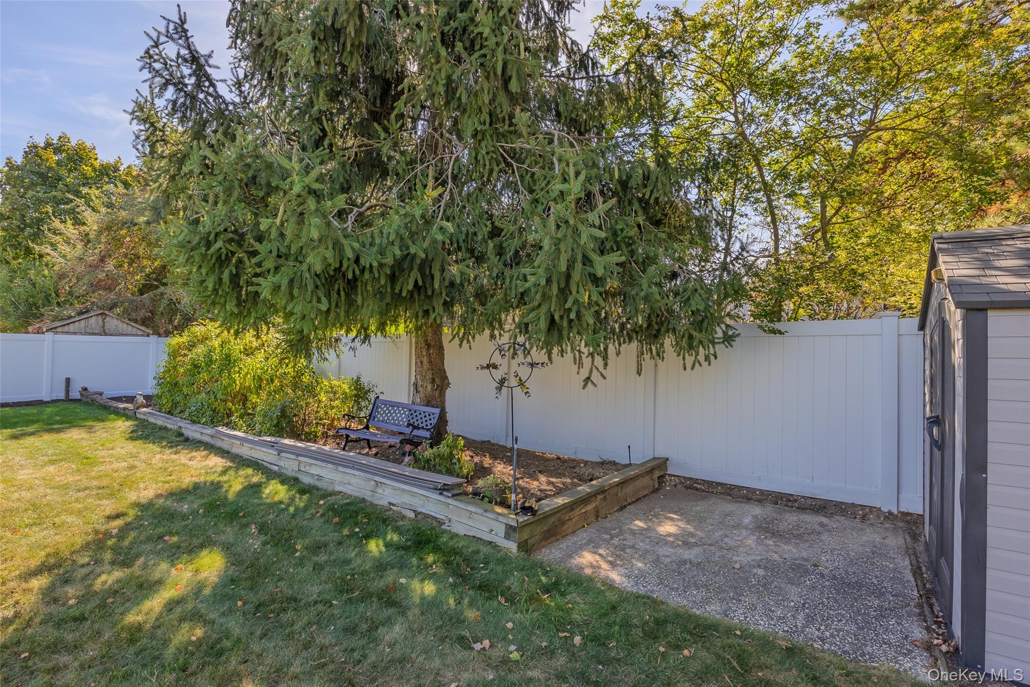 Single Family Lisa  Suffolk County, NY 11763, MLS-931342-35