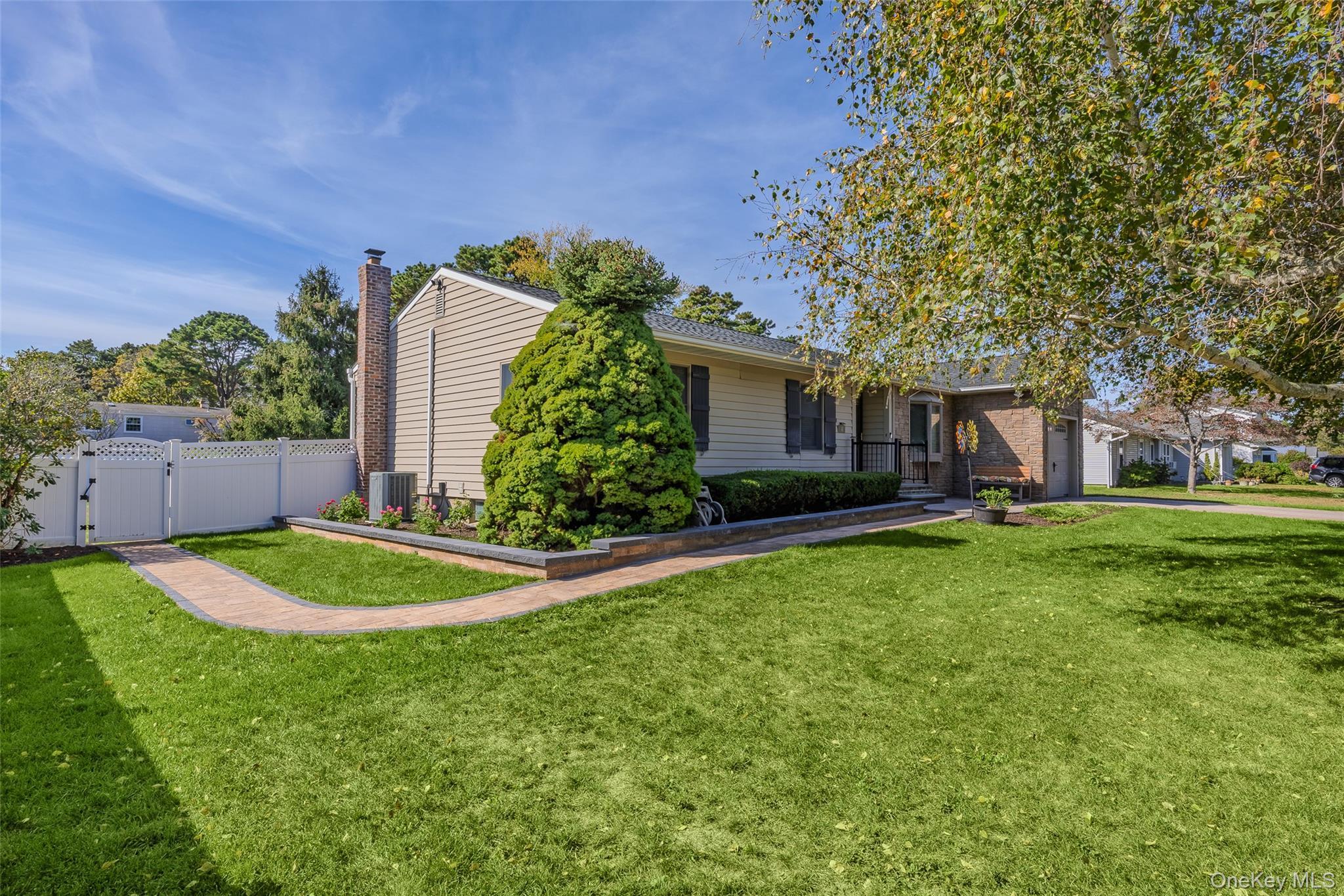 Single Family Lisa Suffolk County, NY 11763, MLS-931342-4