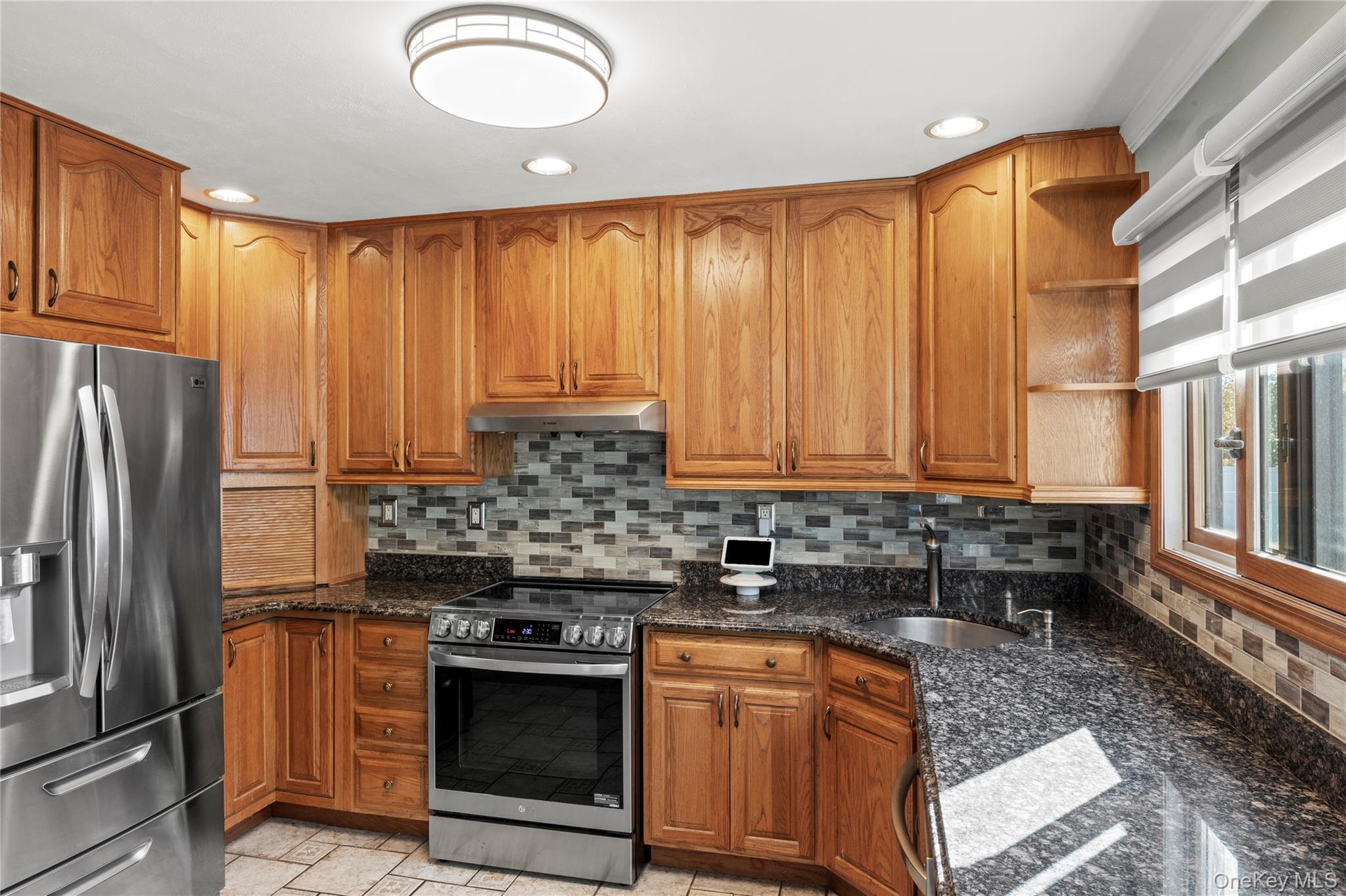 Single Family Lisa Suffolk County, NY 11763, MLS-931342-9