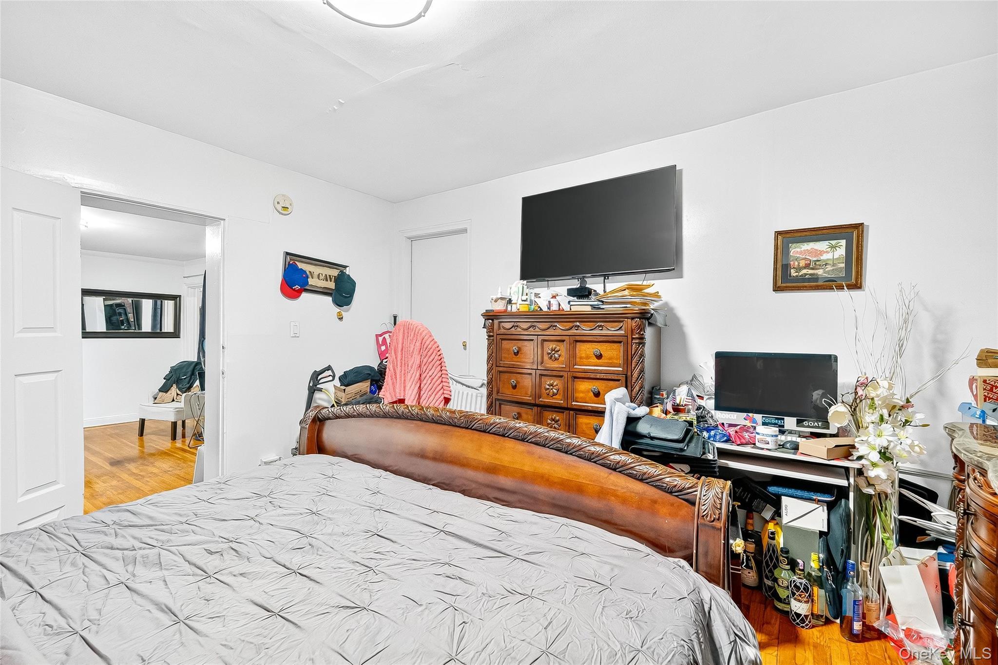 Single Family Evergreen  Bronx, NY 10472, MLS-931348-34