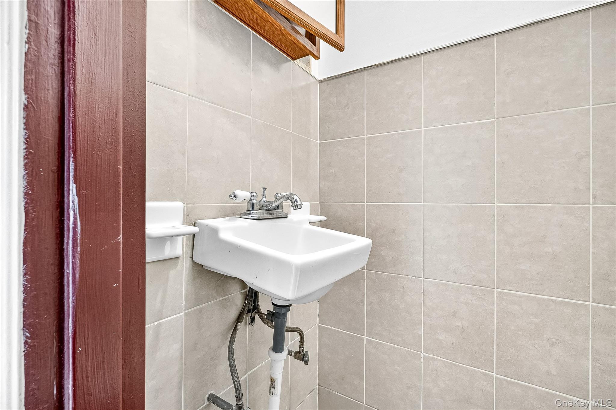 Single Family Evergreen  Bronx, NY 10472, MLS-931348-9