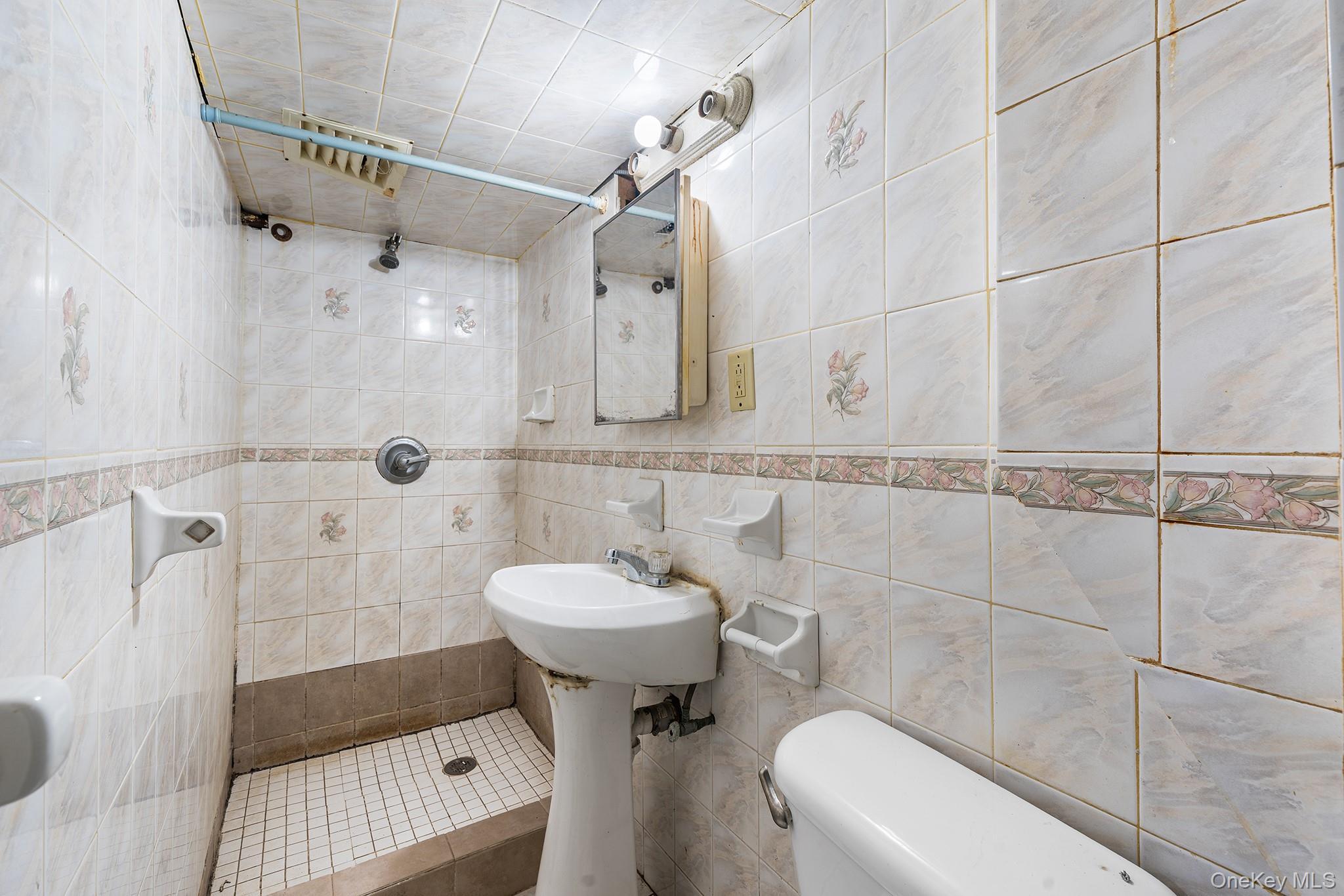 Single Family 56th  Brooklyn, NY 11234, MLS-931355-19