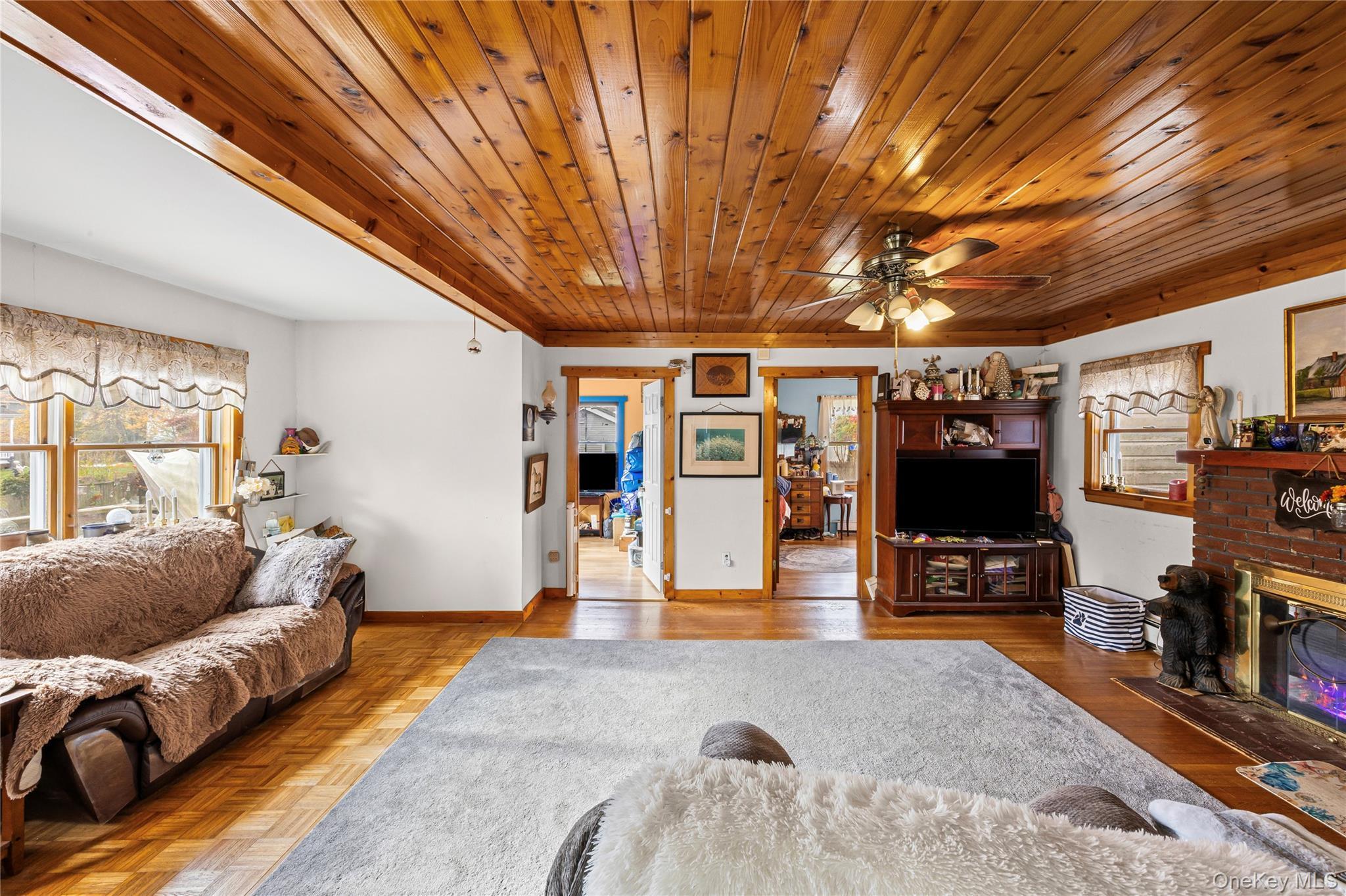 Single Family Elm Suffolk County, NY 11951, MLS-931385-10