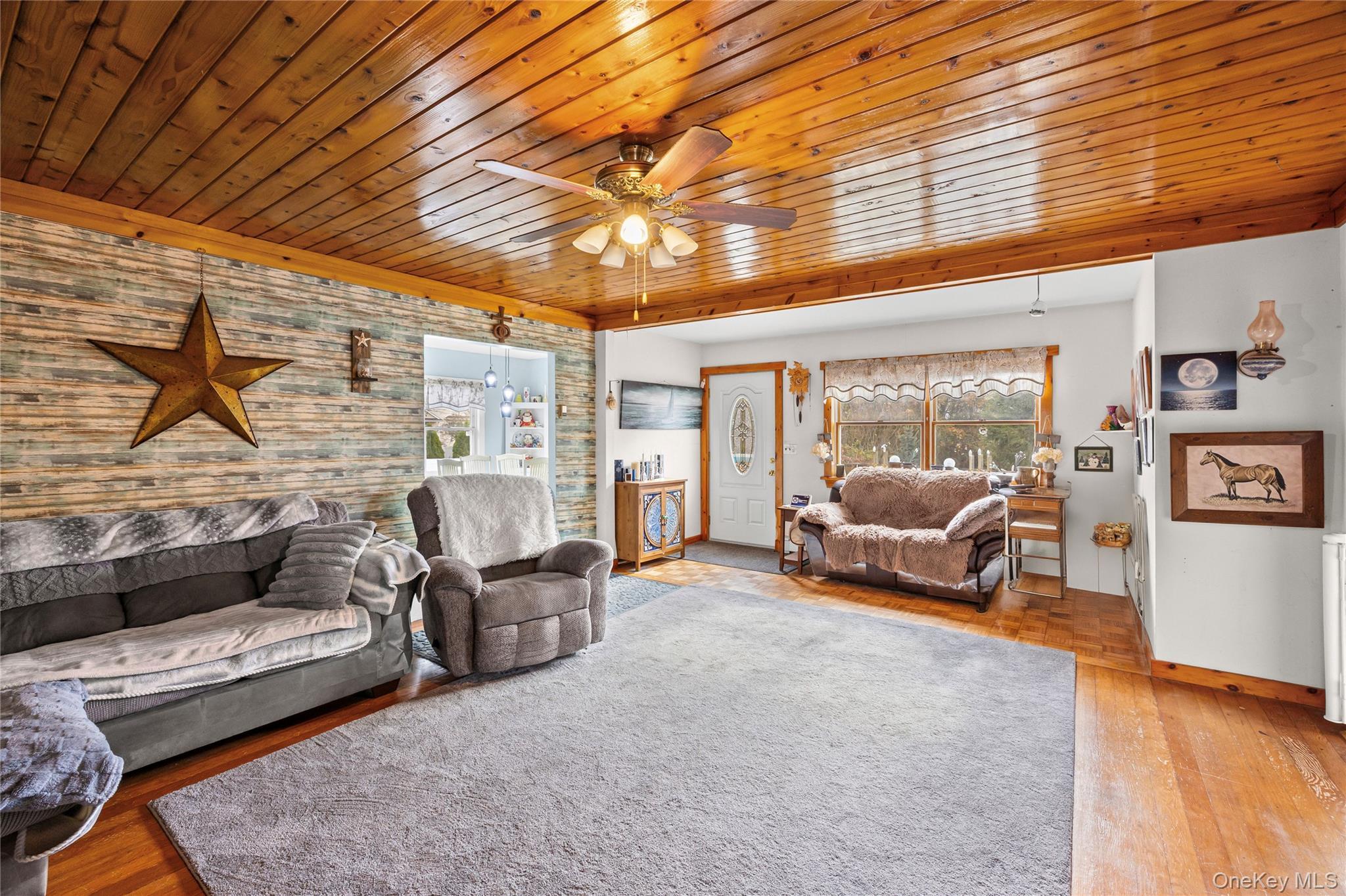 Single Family Elm Suffolk County, NY 11951, MLS-931385-11