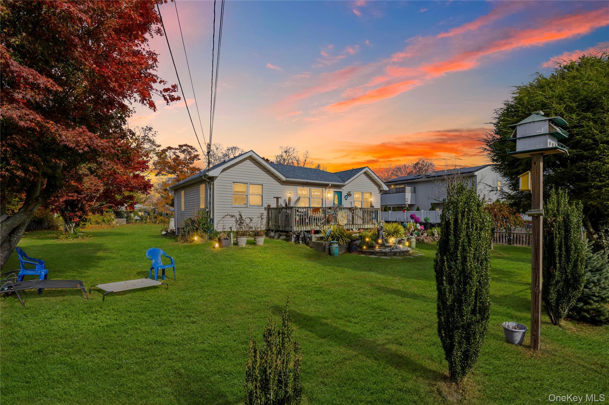 Single Family Elm Suffolk County, NY 11951, MLS-931385-2